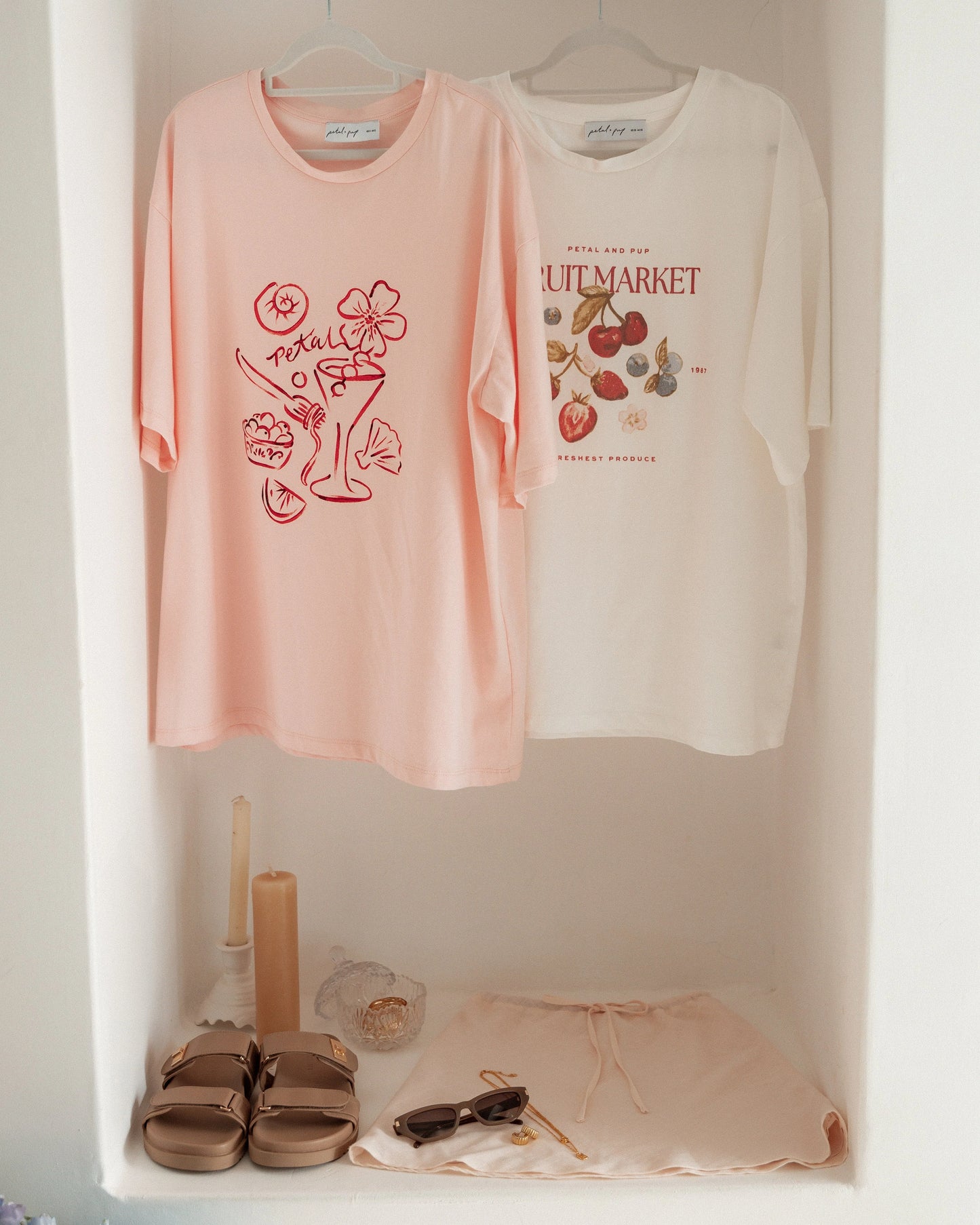 Loa Graphic Tee - Pink/Red