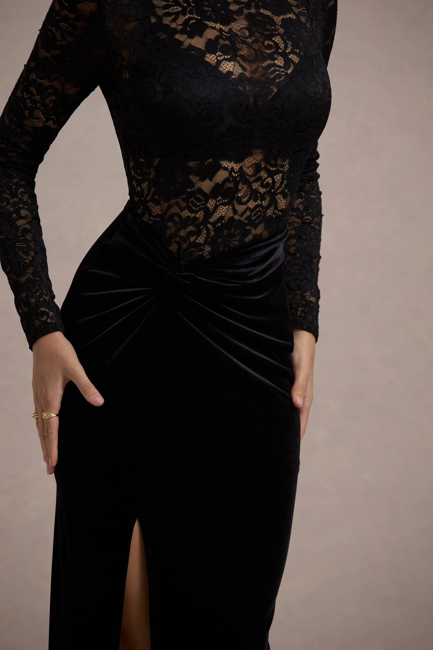Loving Look Black Lace Long-Sleeve Twisted Split Maxi Dress