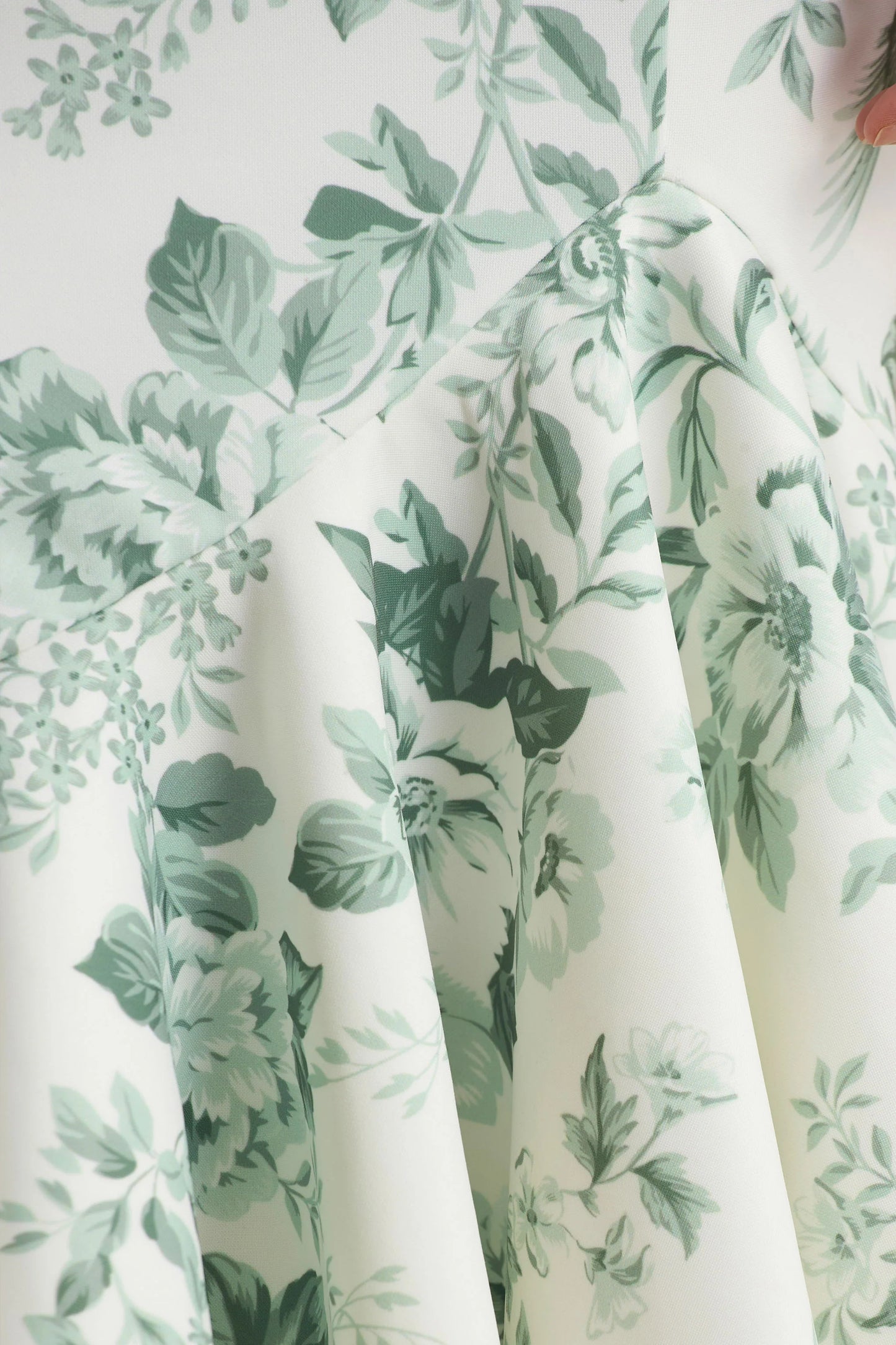Priceless Green Porcelain Print Print High-Neck Fishtail Midi Dress