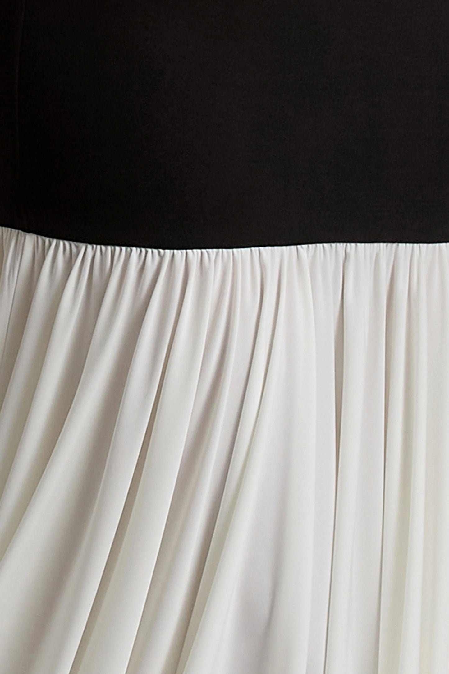 Cinzia Black & White Puff-Sleeve Volume-Hem Midi Dress