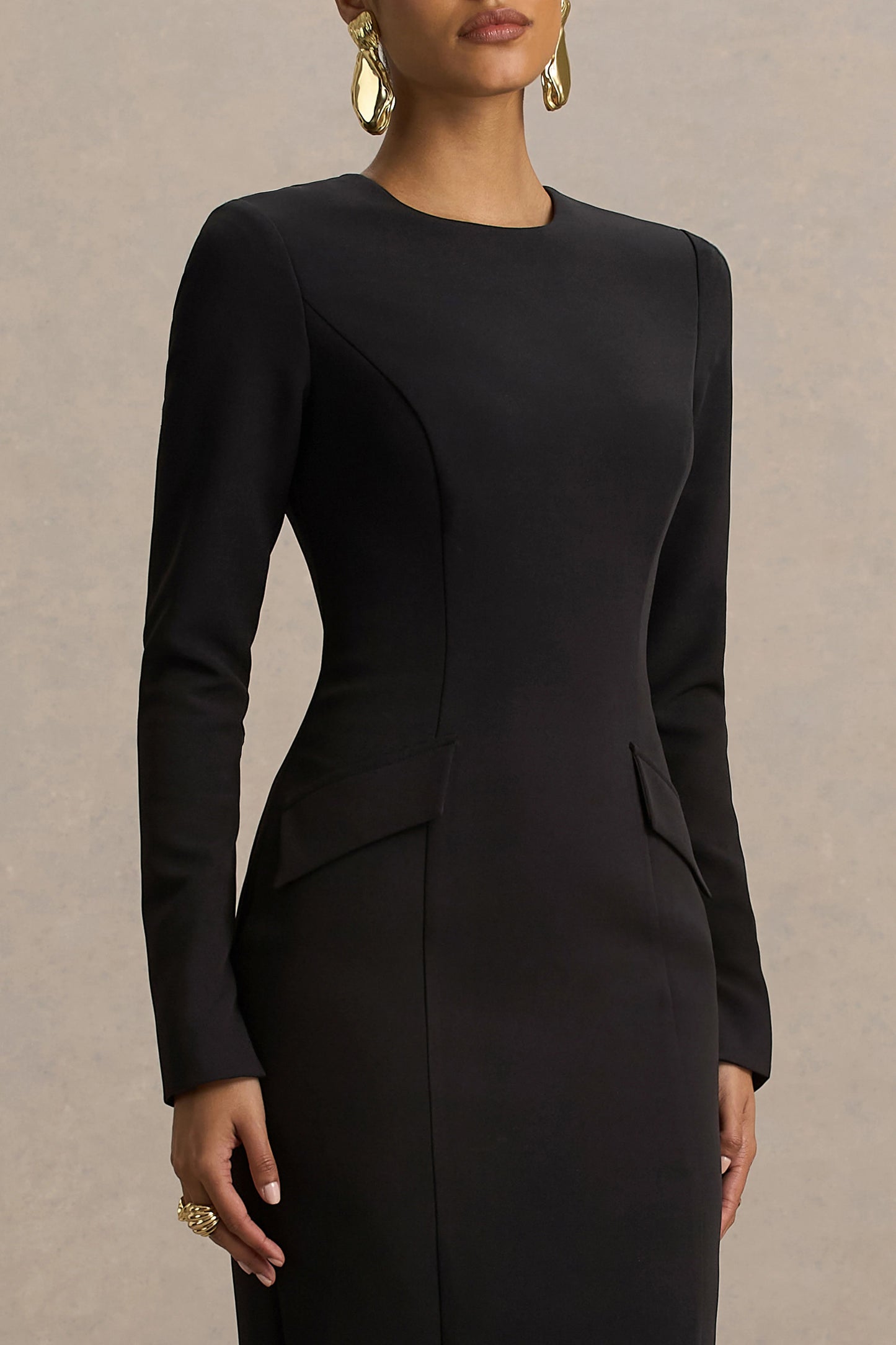 Vaila Black Crew-Neck Maxi Dress