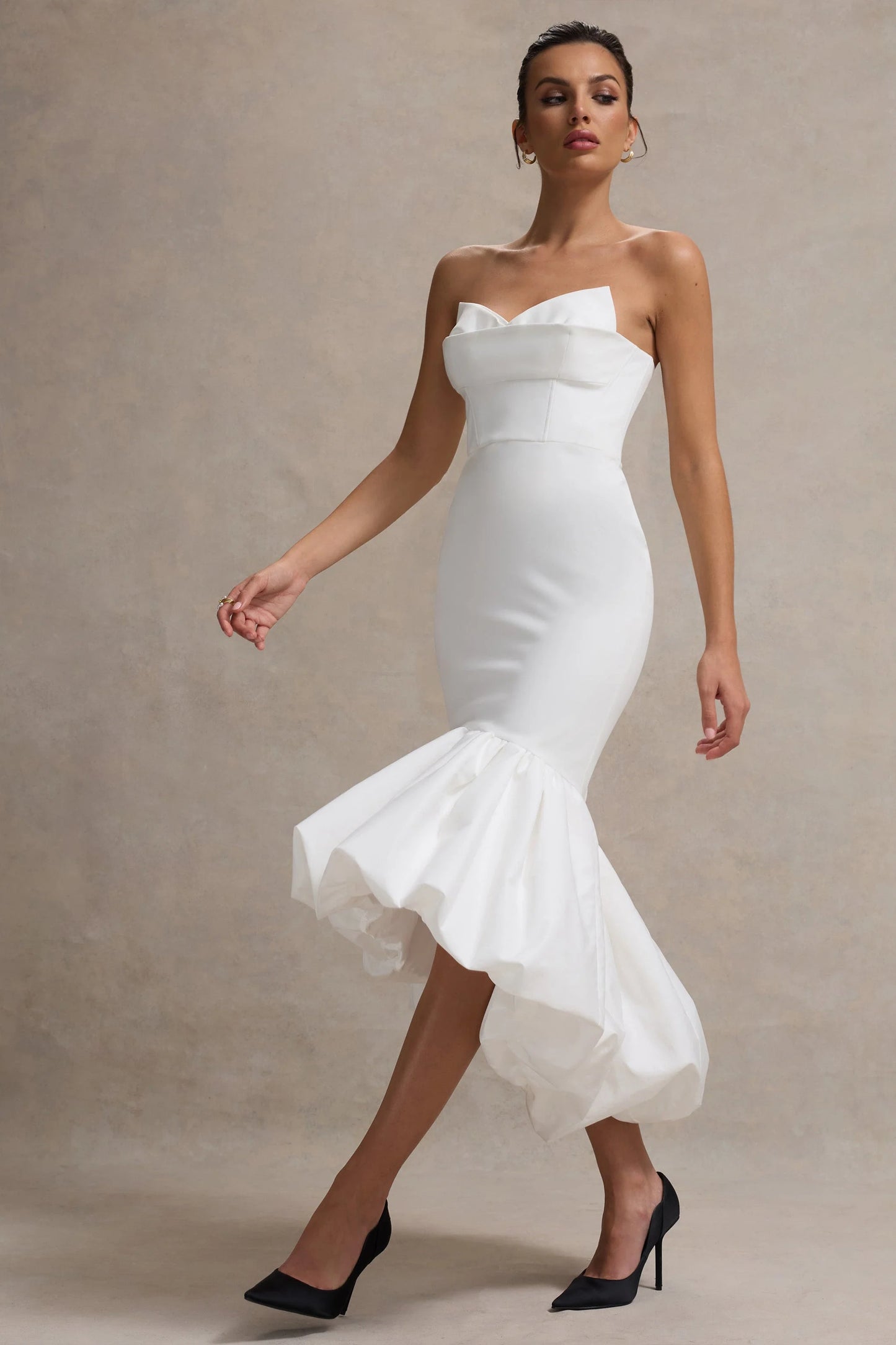 Emmelina White Corset Maxi Dress With Volume Hem
