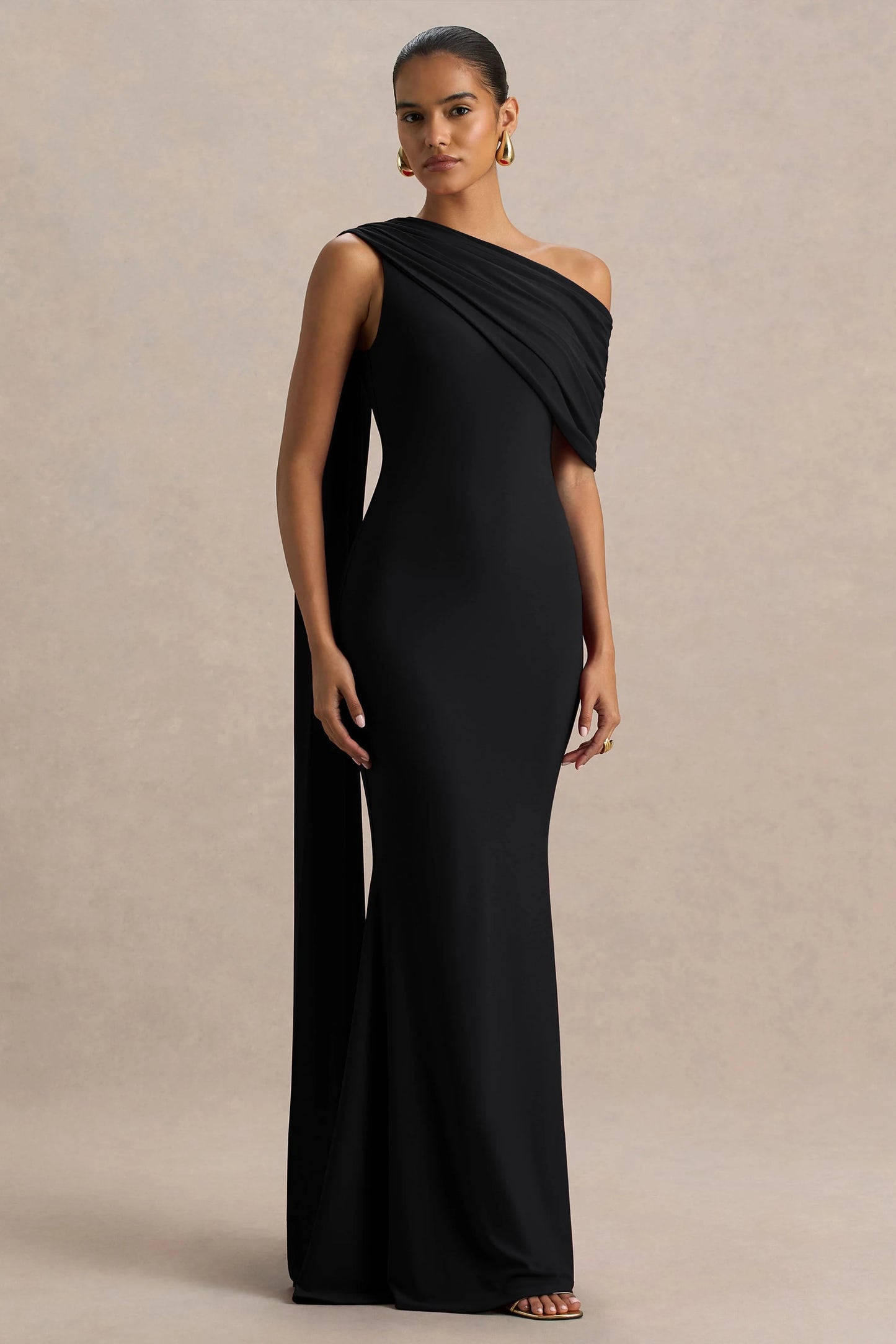 Zendaya Black Asymmetric-Neck Fishtail Maxi Dress With Sash