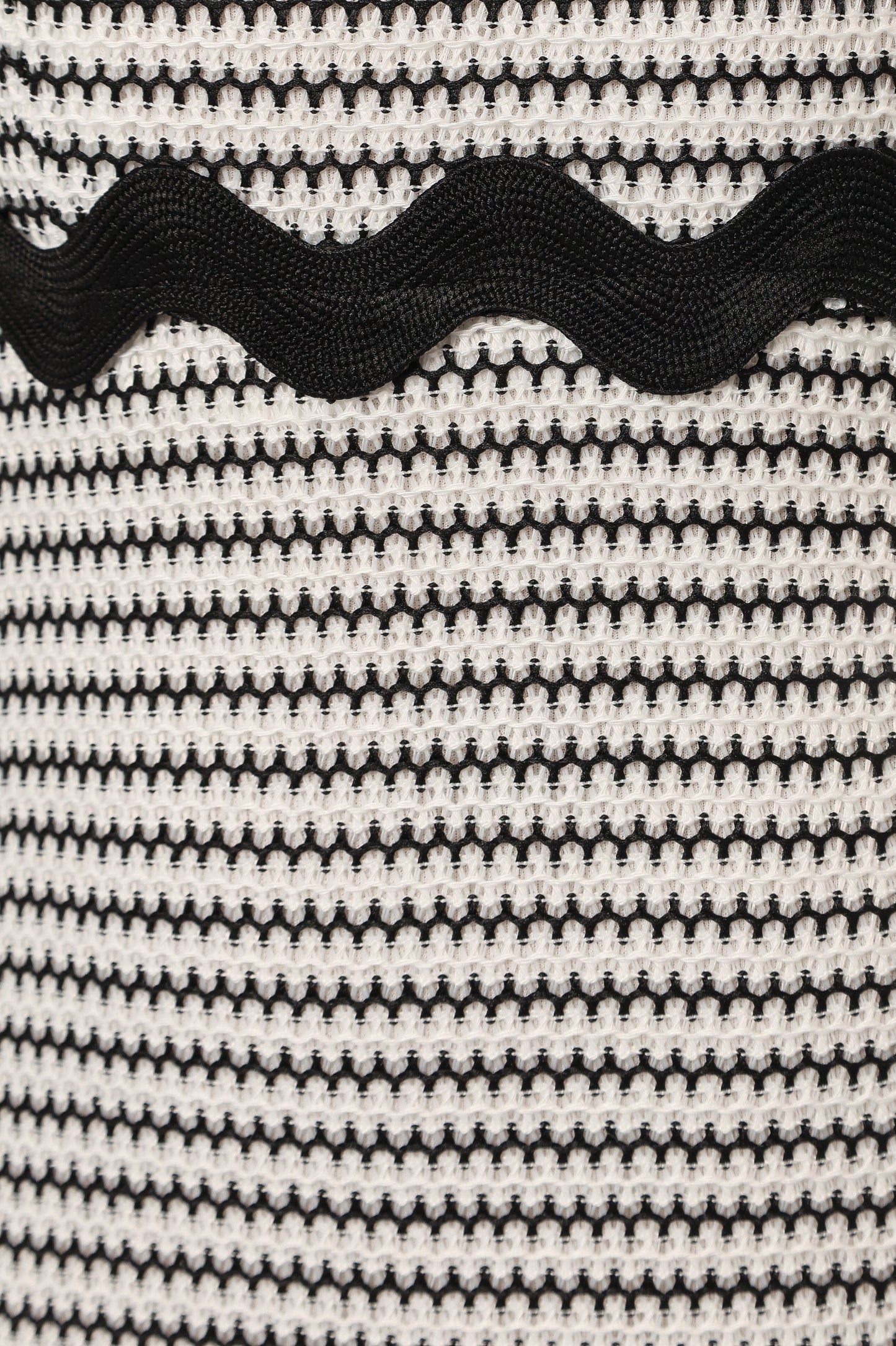 Savvy Midi Dress - Black/White