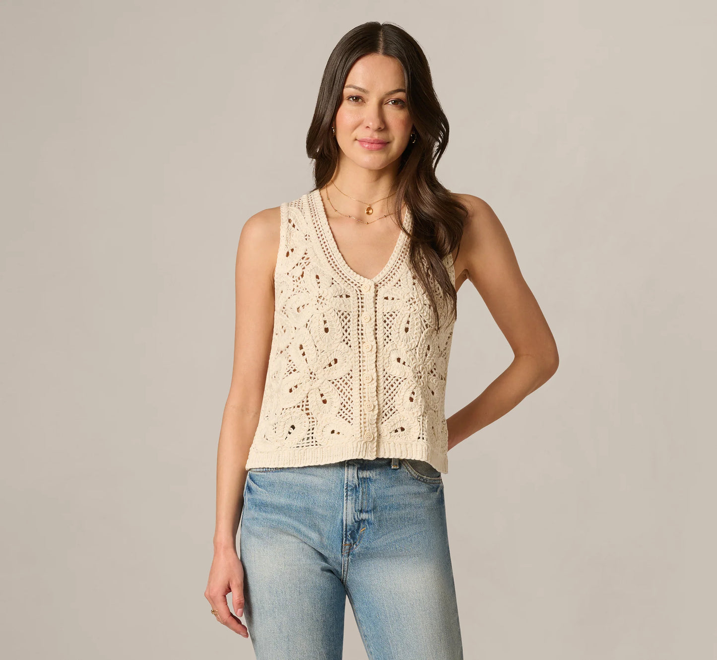 Open Knit Floral Crochet Vest In Oatmeal