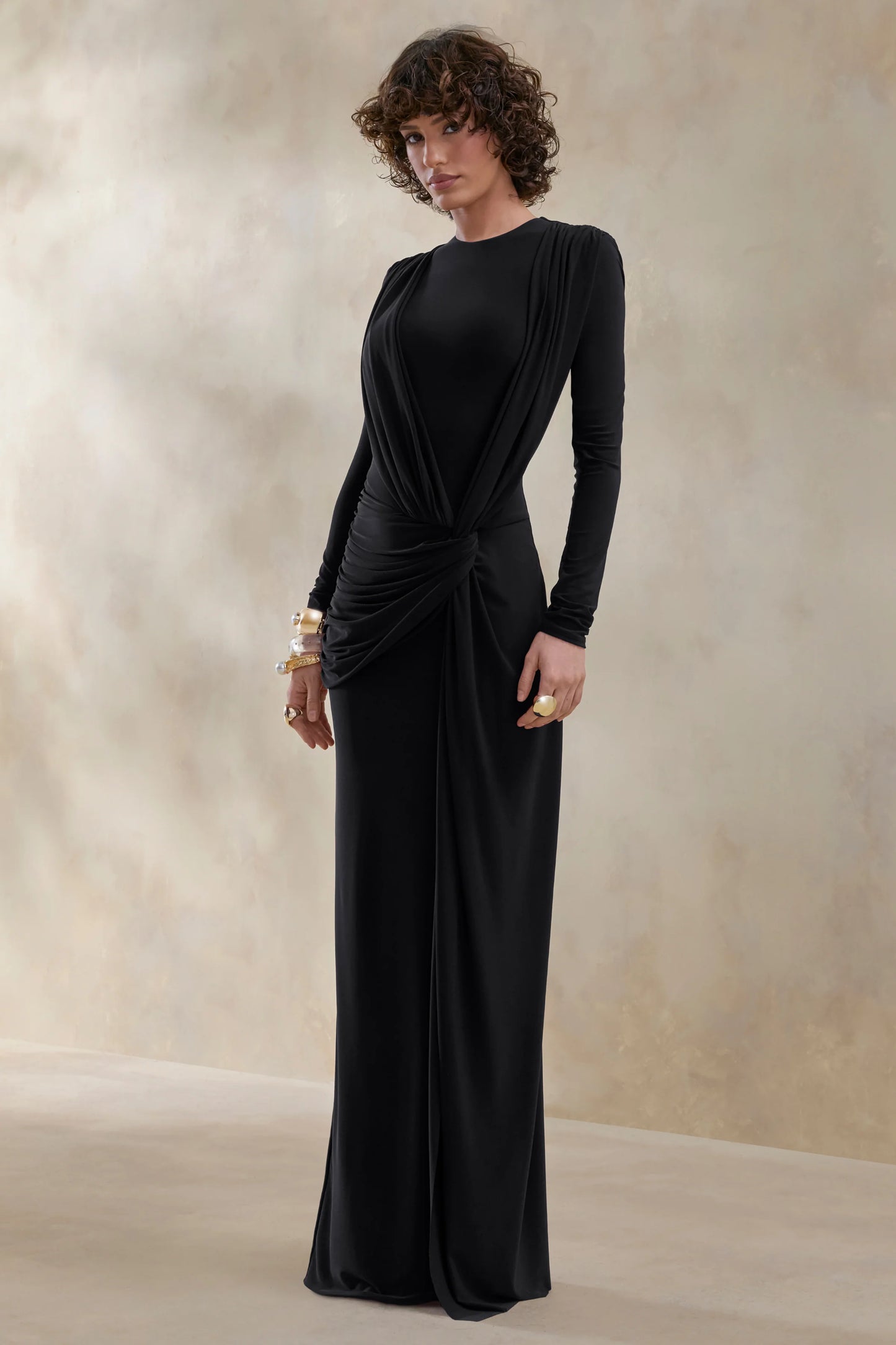 Desirelle Black Crew-Neck Maxi Dress With Gathered-Detailing