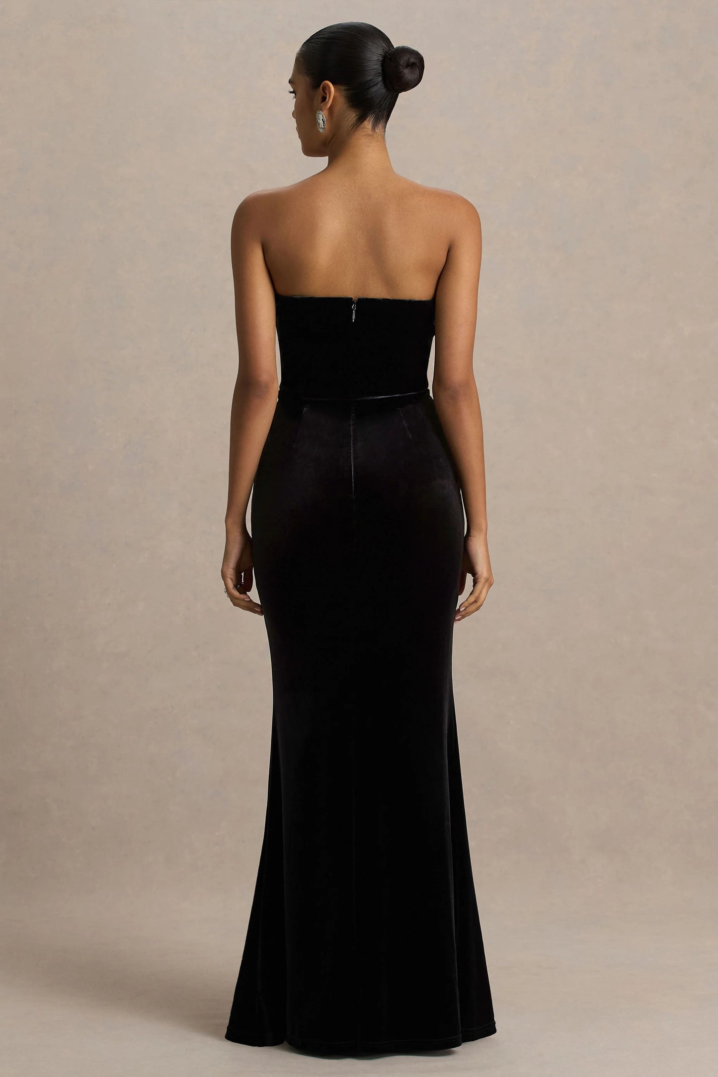 Yolanda Black Velvet Sweetheart-Neck Maxi Dress