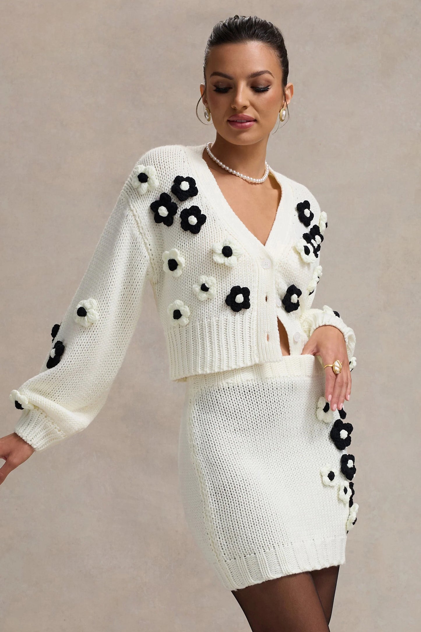 Louvre Cream & Black Knit Cropped Floral Cardigan