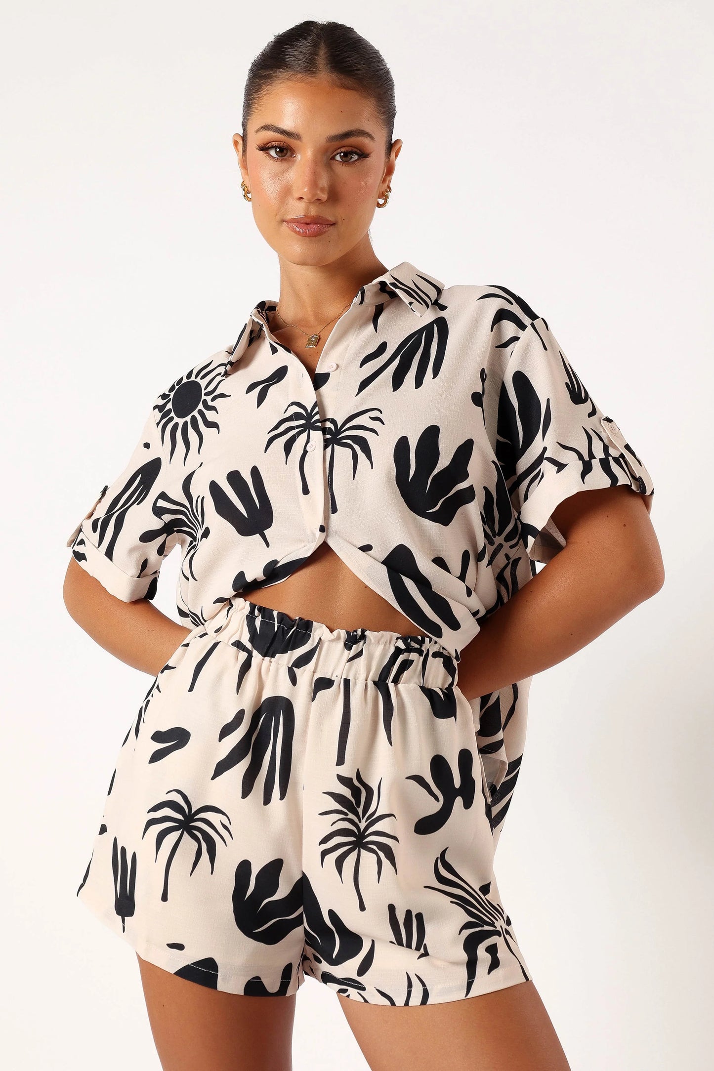 Sawyer Short - Beige Black