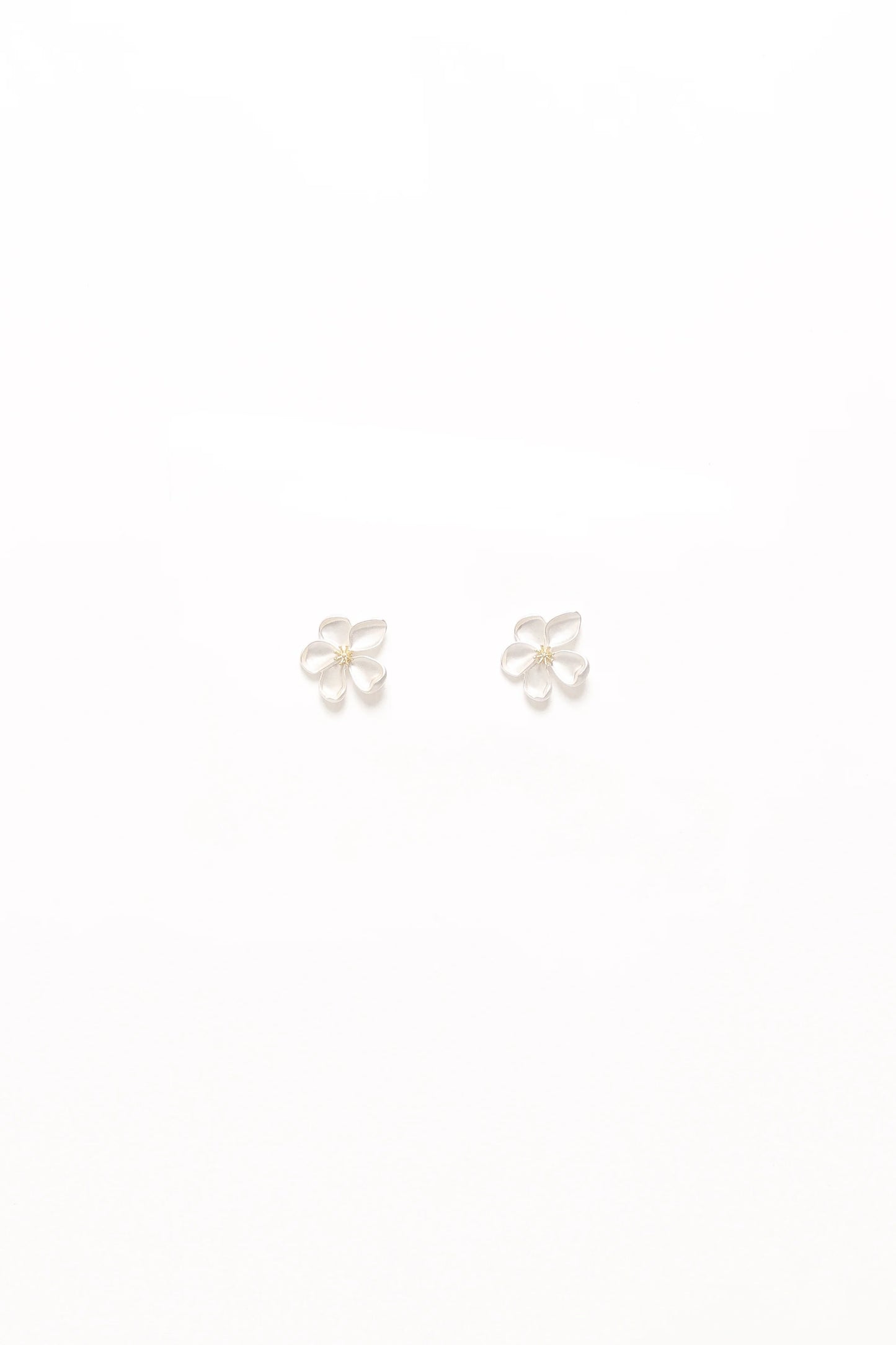 Gisella Flower Earrings - White
