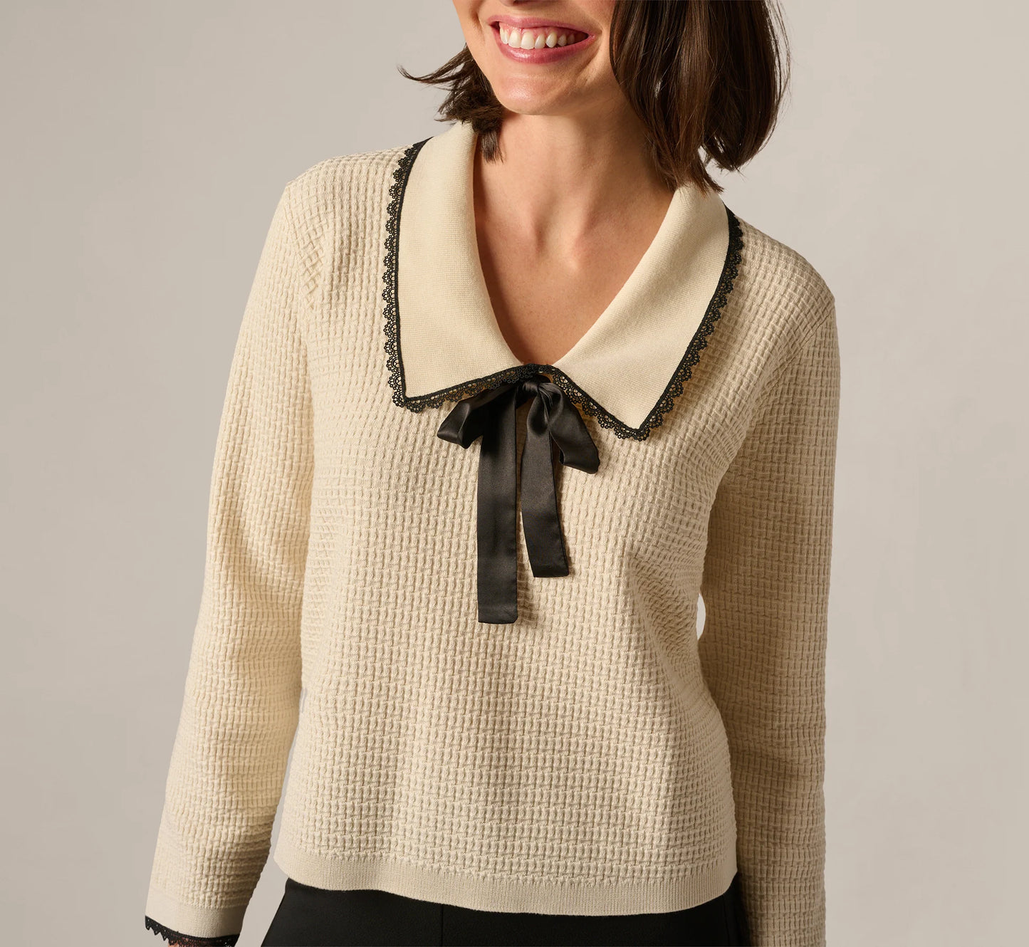 Waffle Weave Bow Collar Pullover Sweater In Cream Black