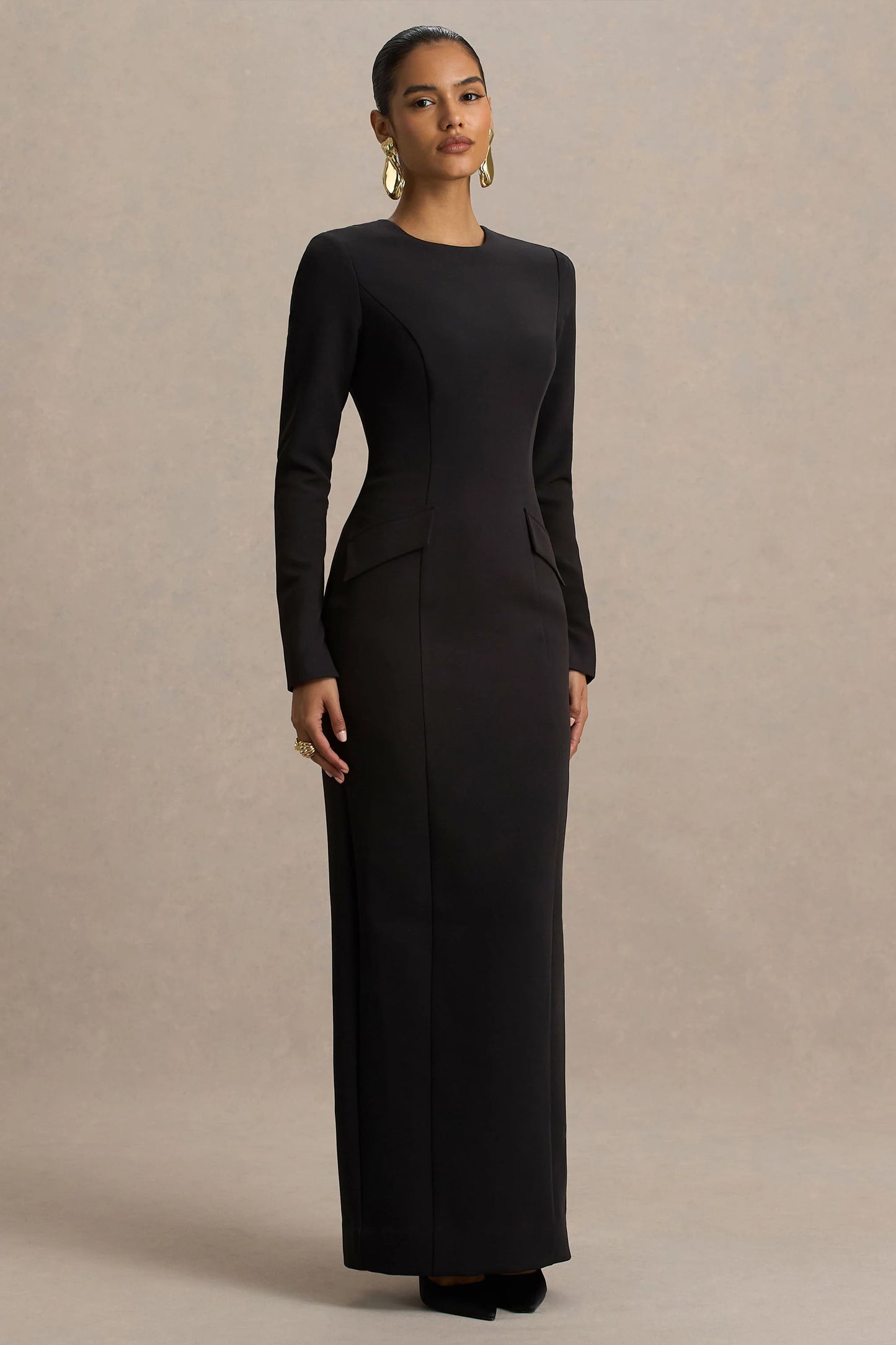 Vaila Black Crew-Neck Maxi Dress