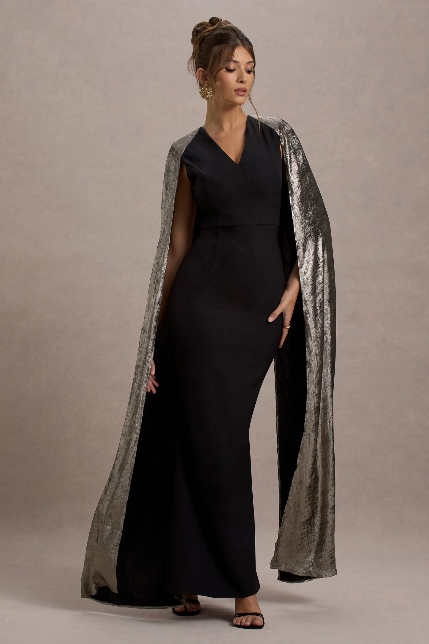 Ilenia Black V-Neck Maxi Dress With Metallic Cape