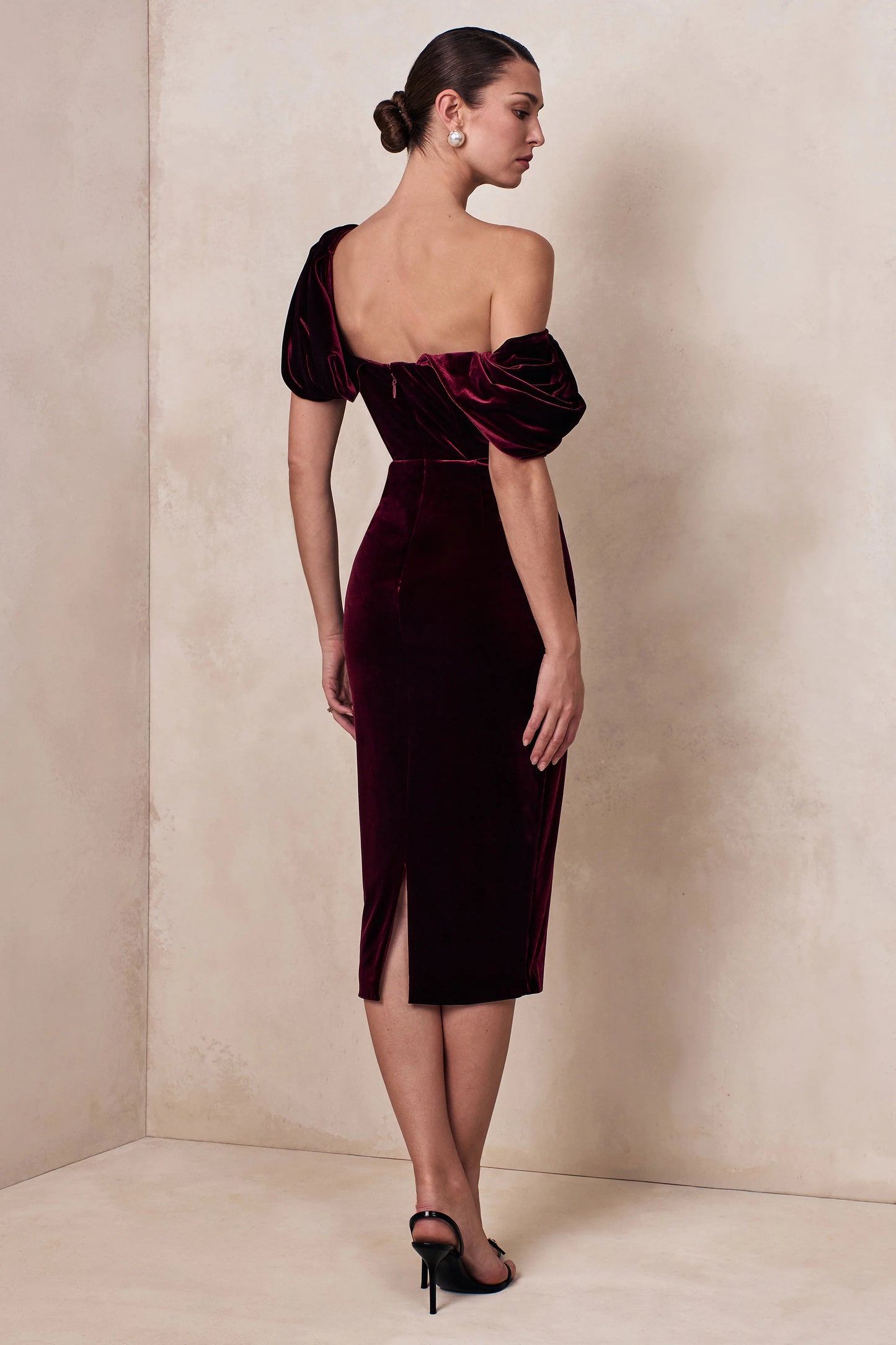 High End Burgundy Velvet Asymmetric-Neck Midi Dress With Draped Detailing