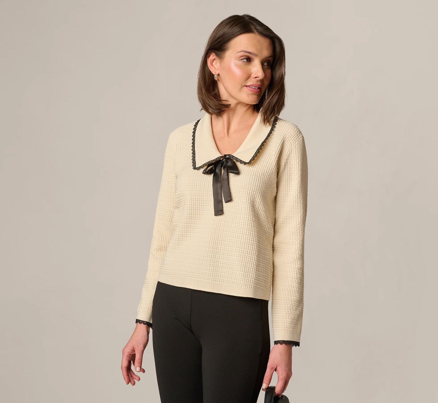 Waffle Weave Bow Collar Pullover Sweater In Cream Black