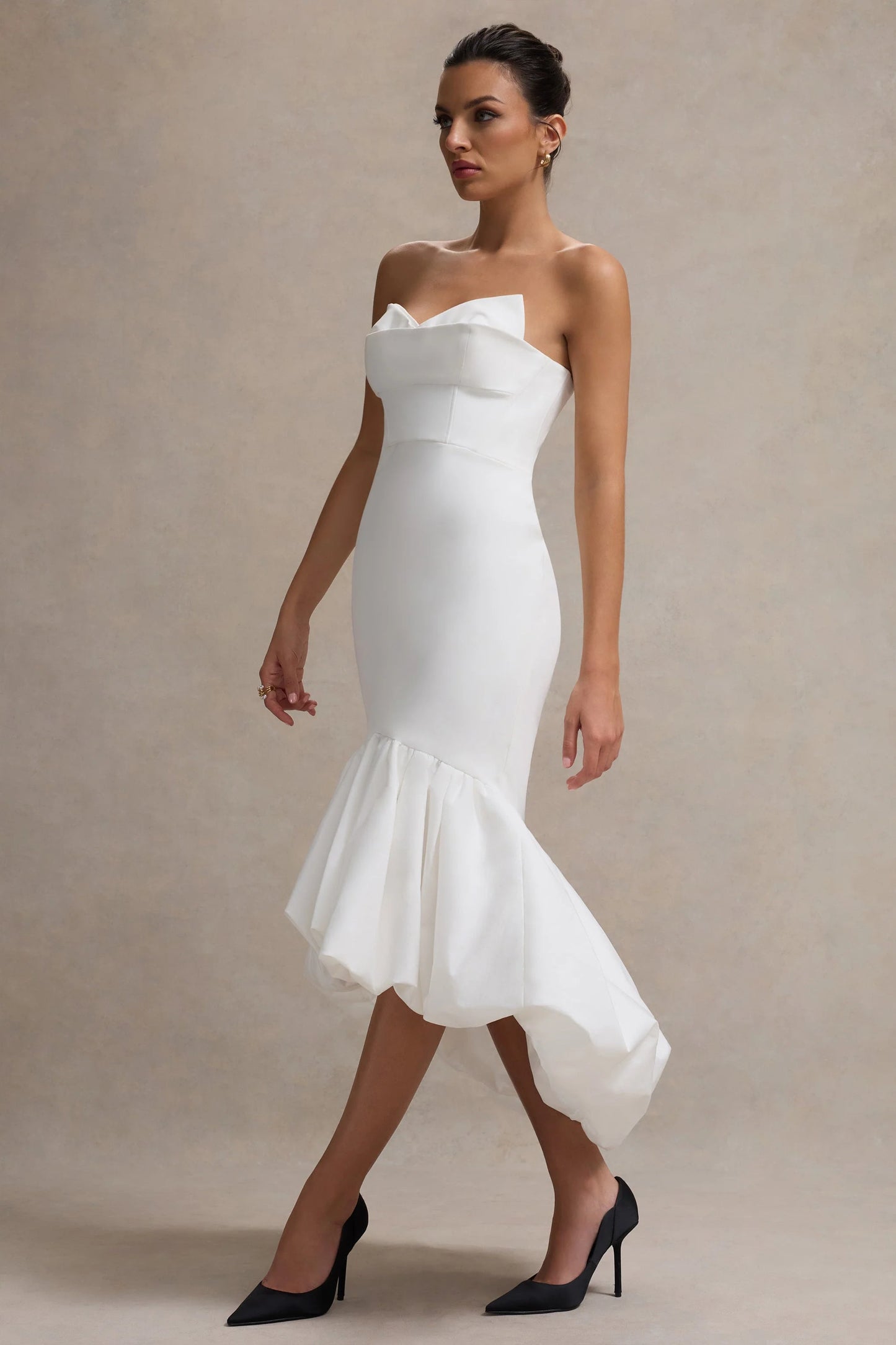 Emmelina White Corset Maxi Dress With Volume Hem