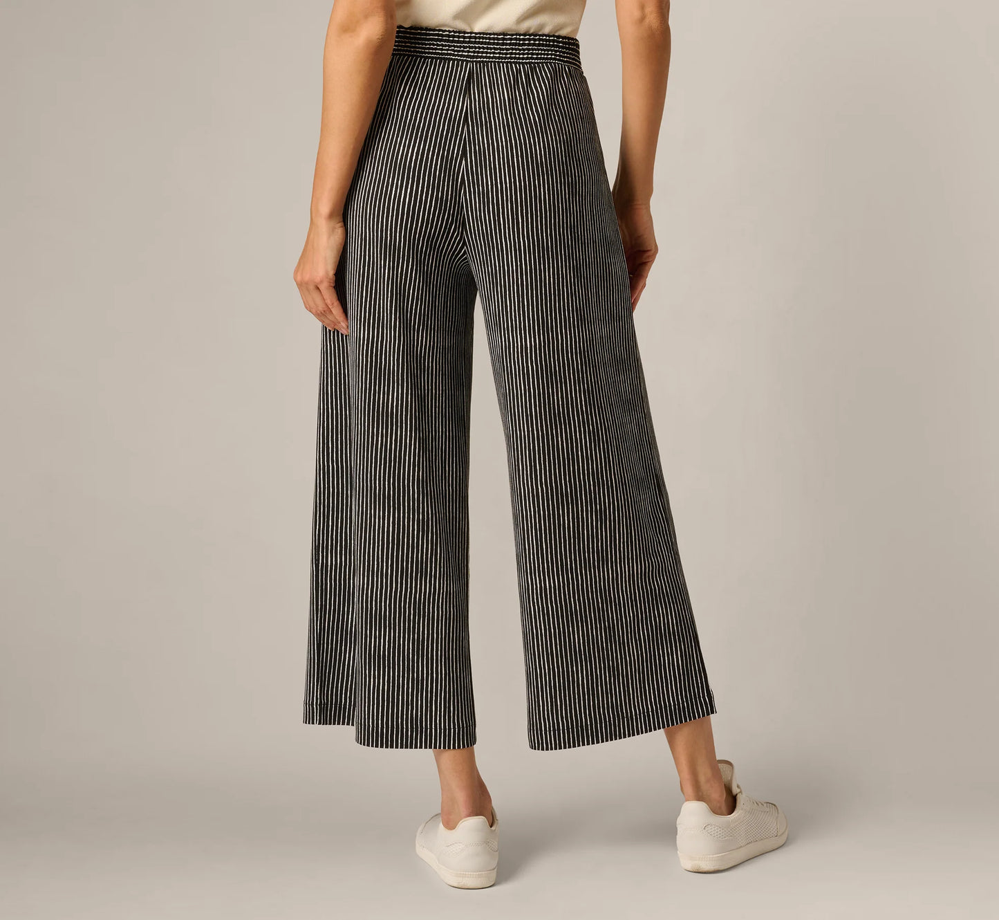 Wide Leg Tie Belt Stretch Pant In Black Ripple Stripe