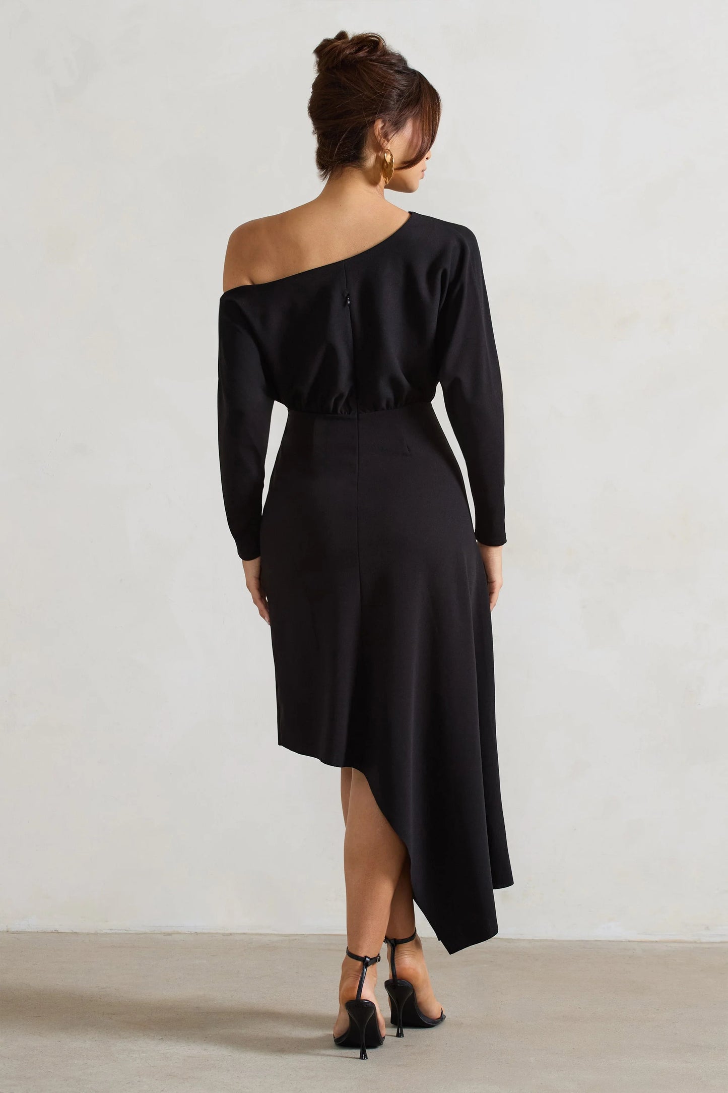 Lori Black Asymmetric Long-Sleeve Maxi Dress
