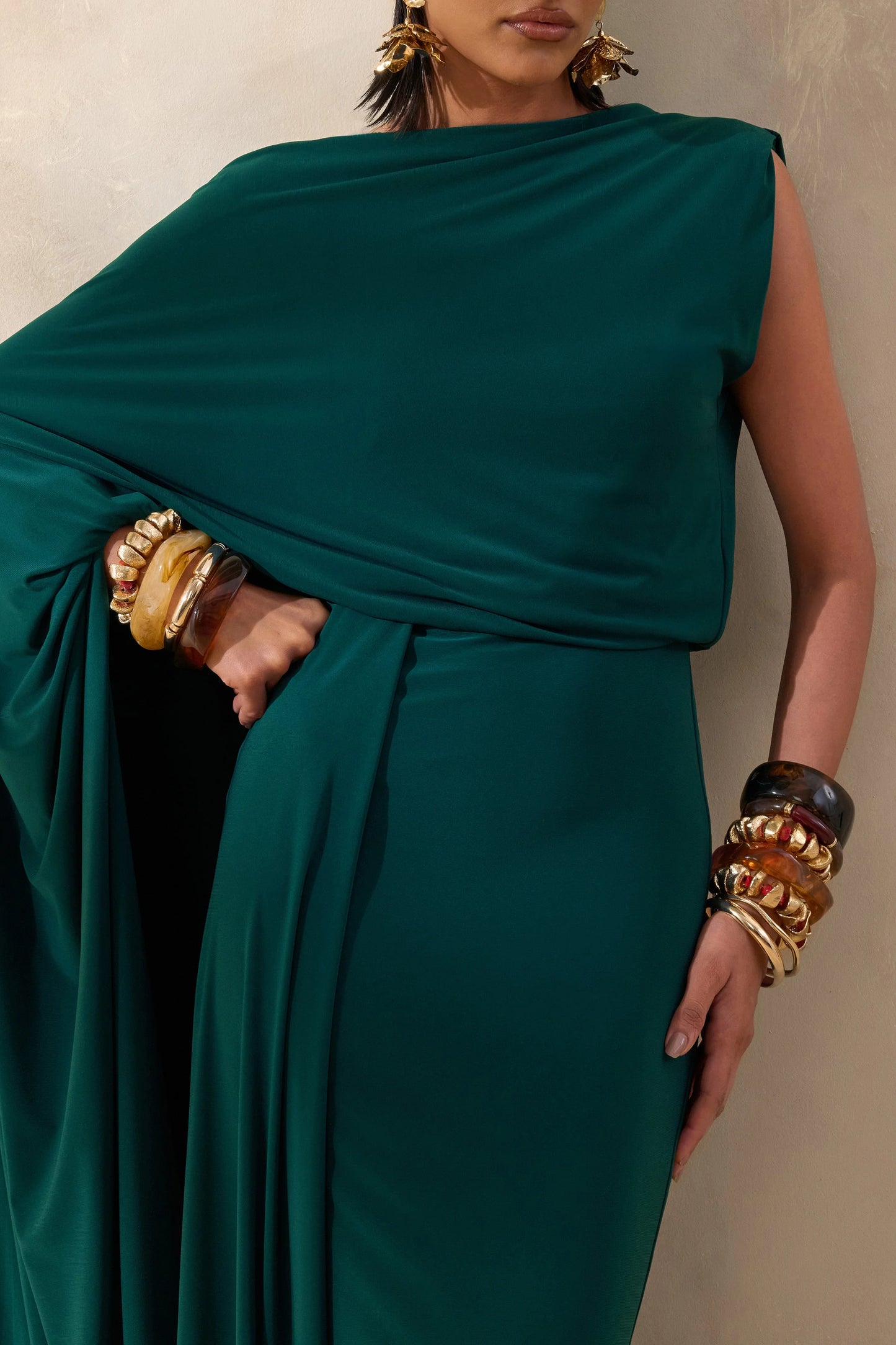 Carenza Dark Green Wide-Neck Maxi Dress With Cape-Sleeve