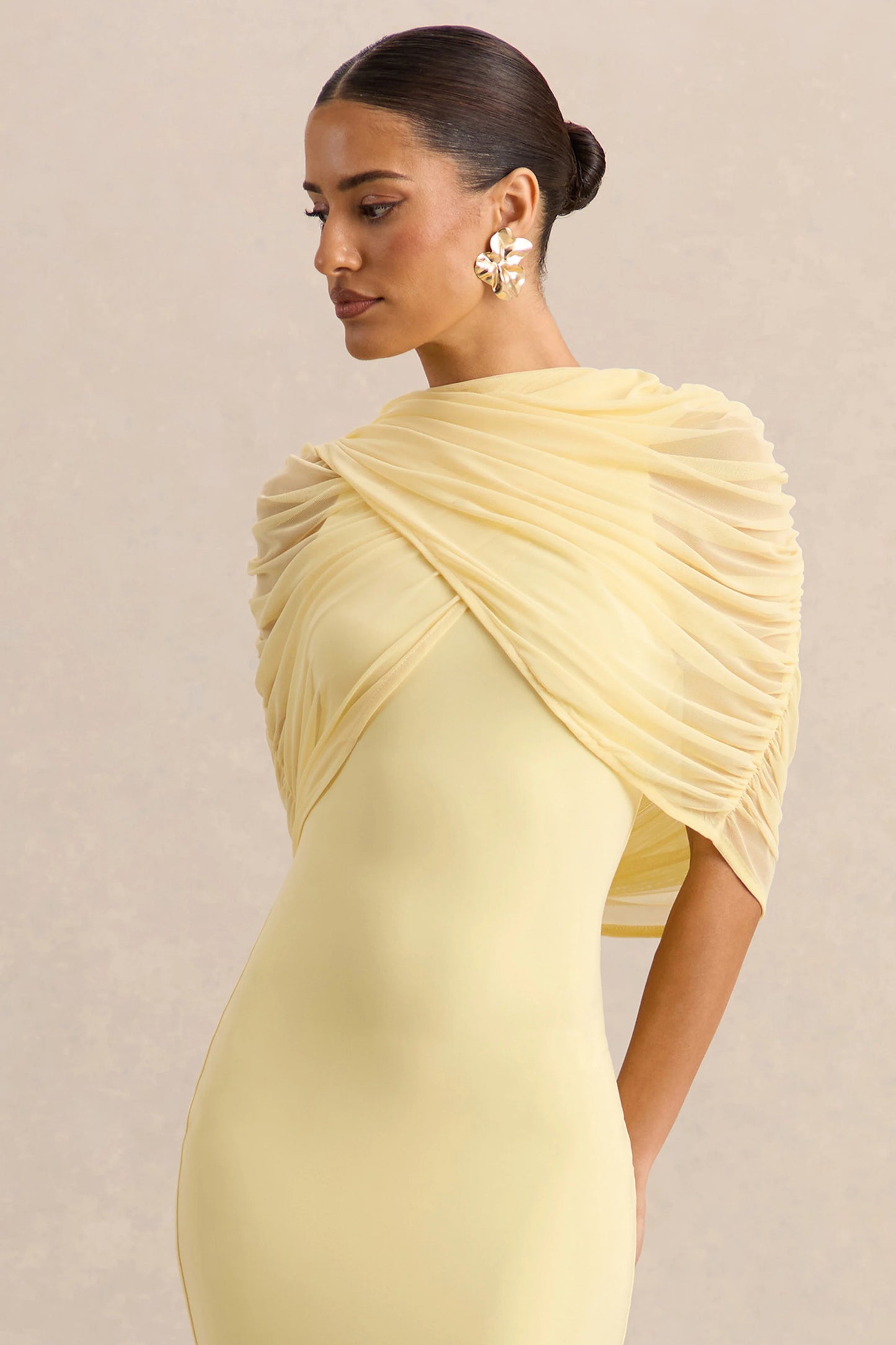 Magoria Lemon Mesh Round-Neck Cape