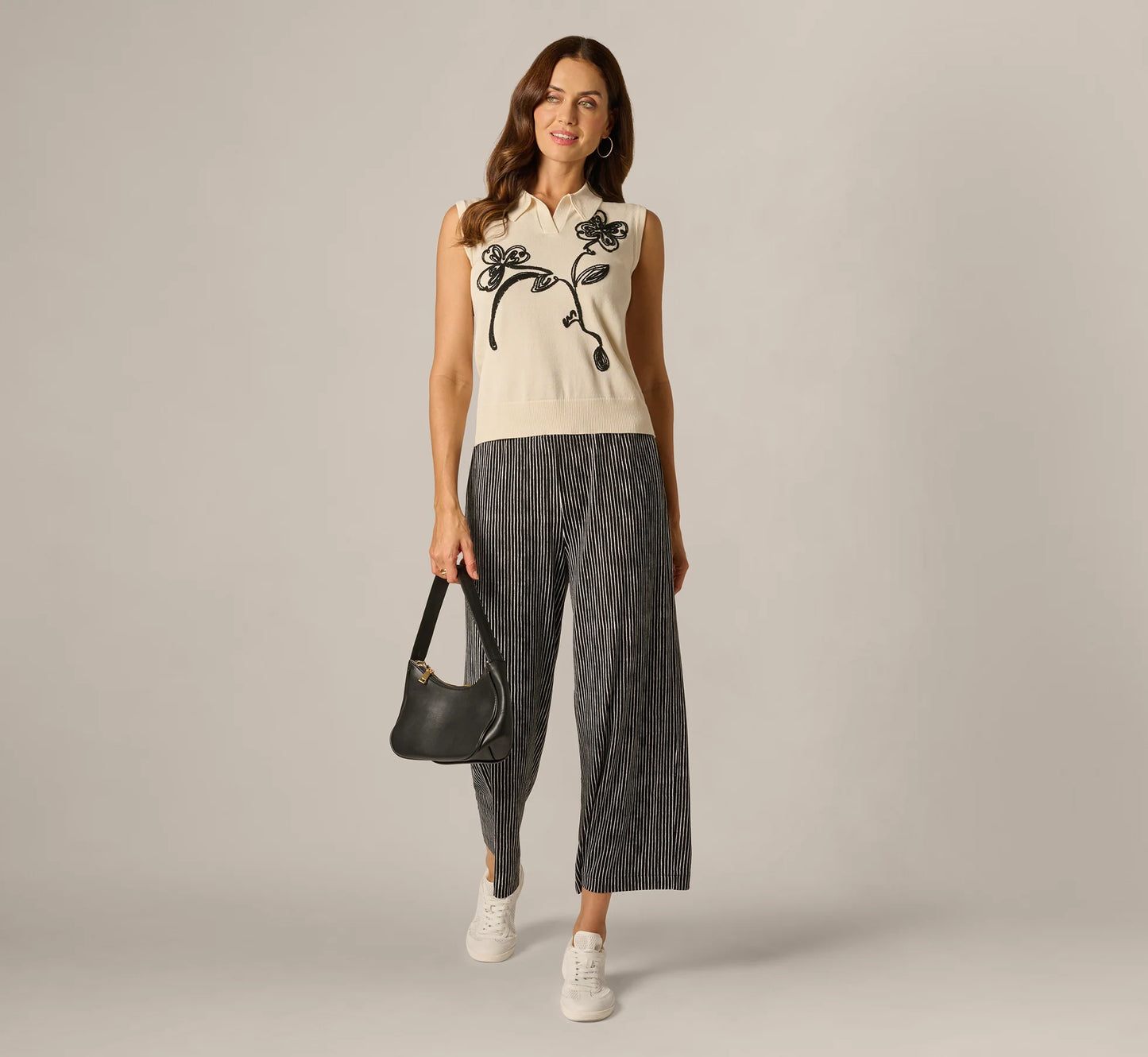 Sleeveless Floral Embroidered Polo Sweater In Cream Black