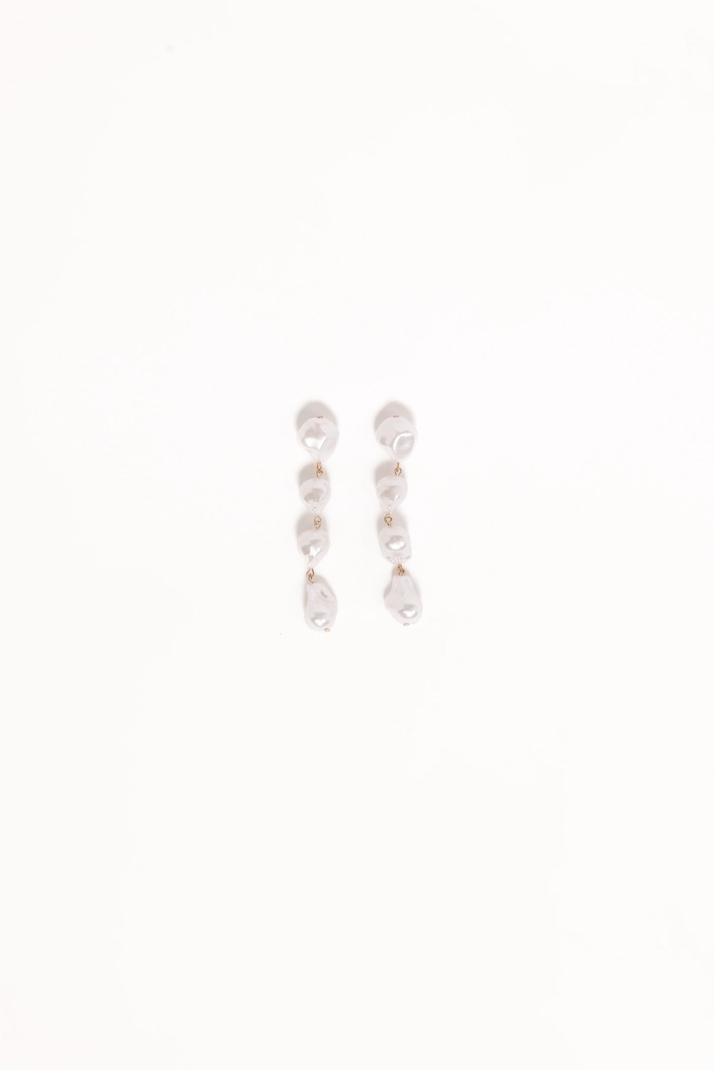 Elyse Drop Earrings - Pearl