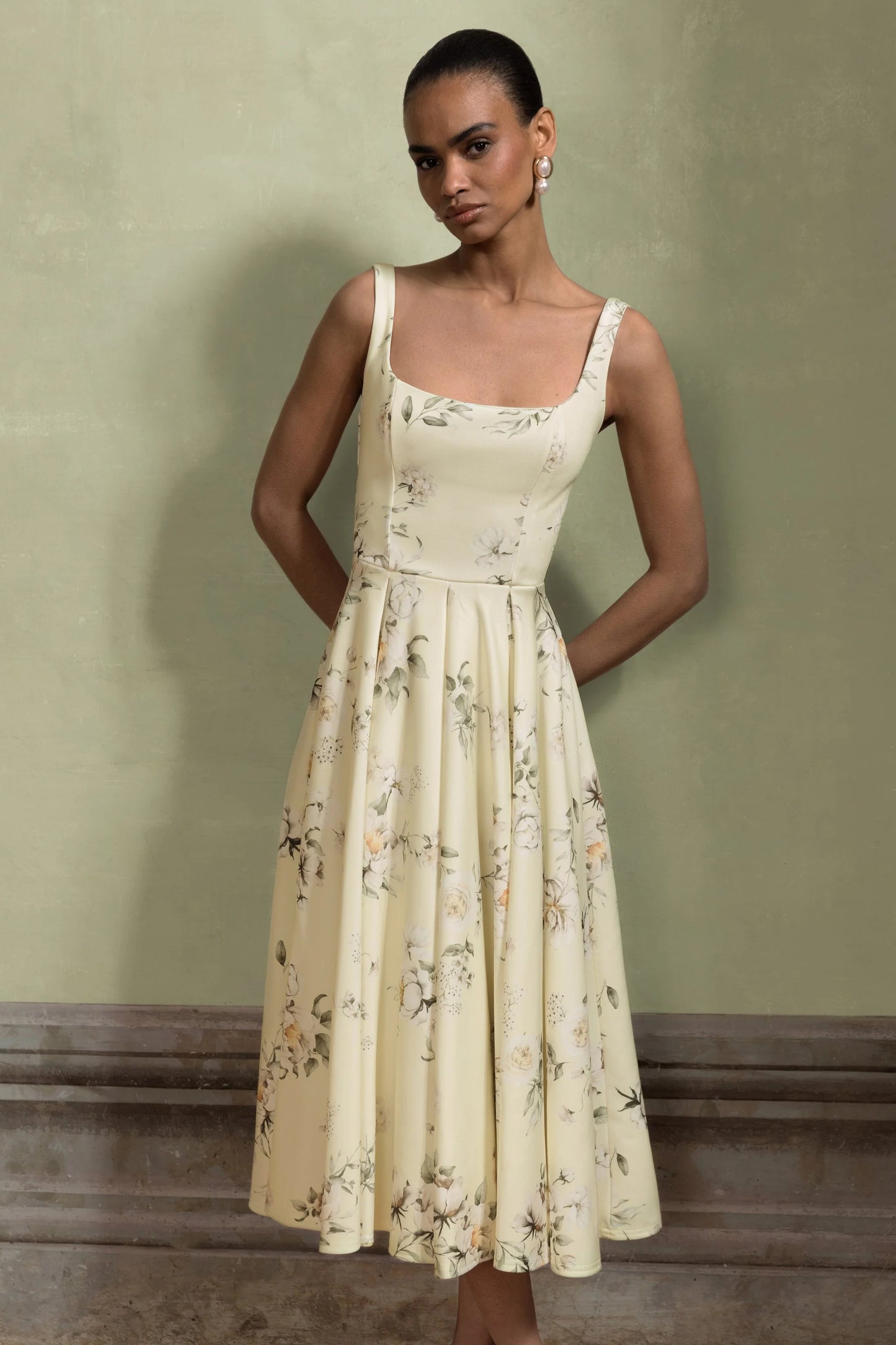 Lissa Lemon Floral Bouquet Print Square-Neck Midi Dress
