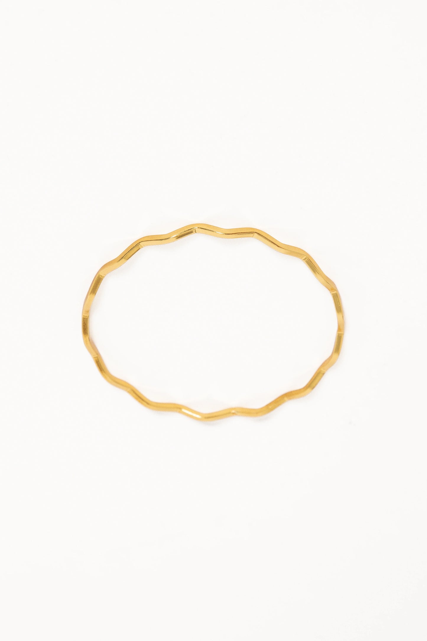 Layla Wave Bangle - Gold