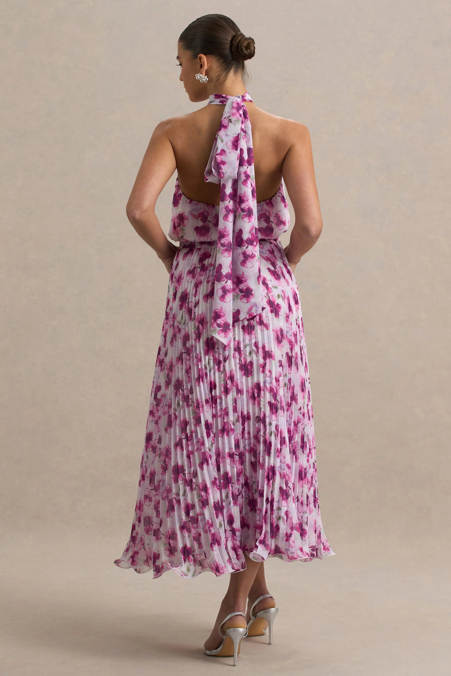 Refractive Purple Floral Print Satin Maxi Dress With Halter-Neck and Pleated Skirt