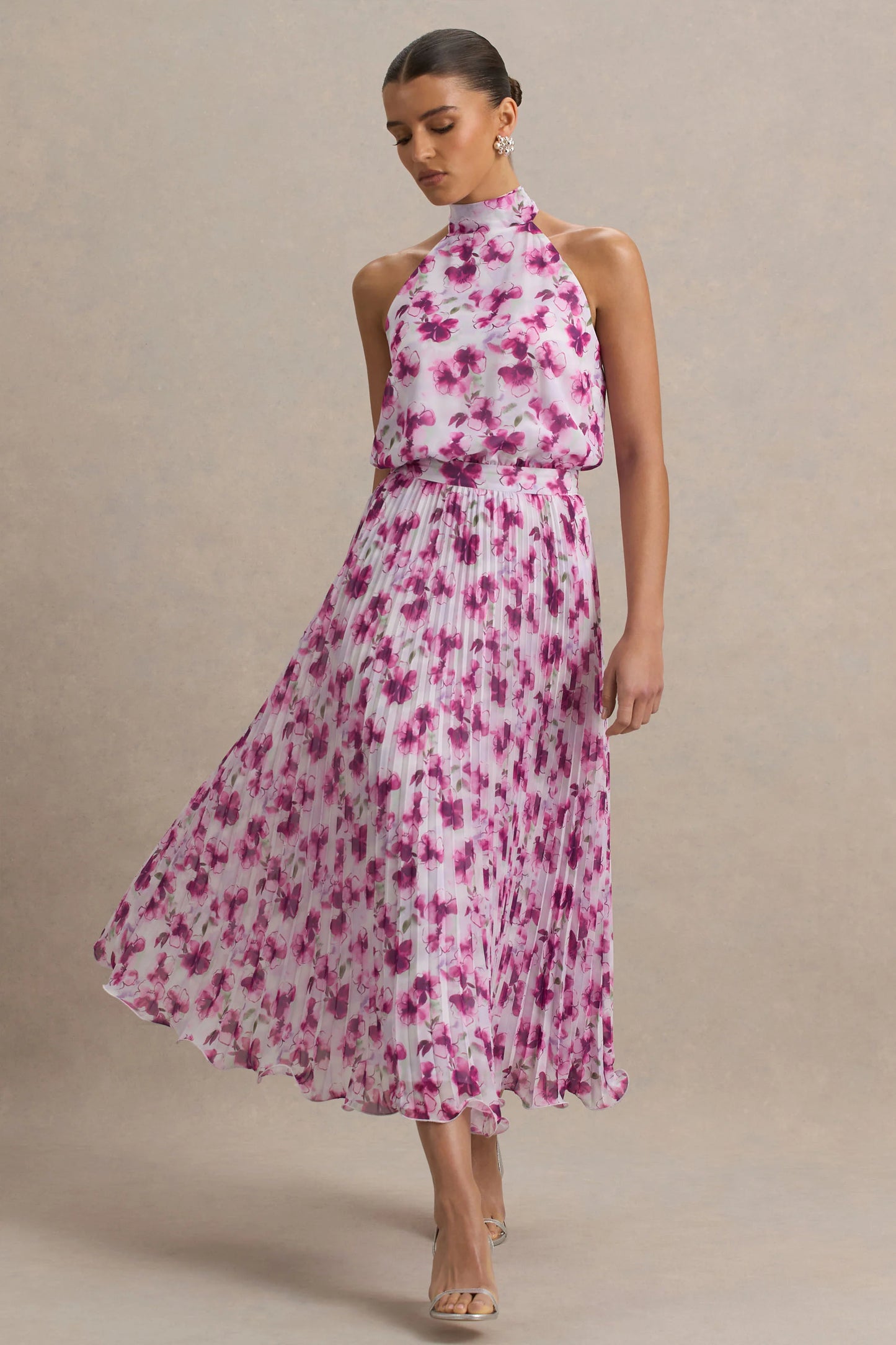 Refractive Purple Floral Print Satin Maxi Dress With Halter-Neck and Pleated Skirt