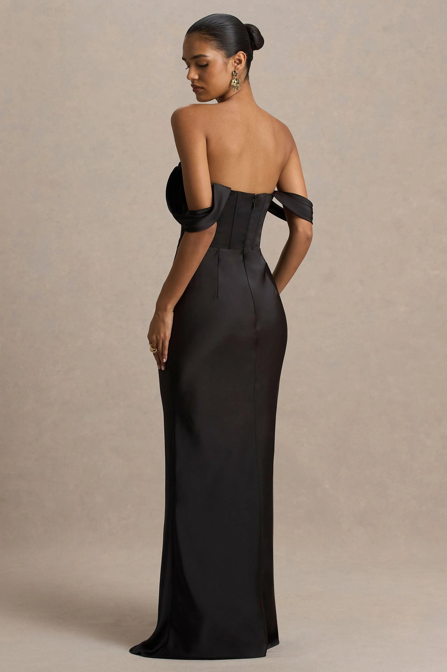 Perenna Black Satin Sweetheart-Neck Maxi Dress With Draped-Sleeves