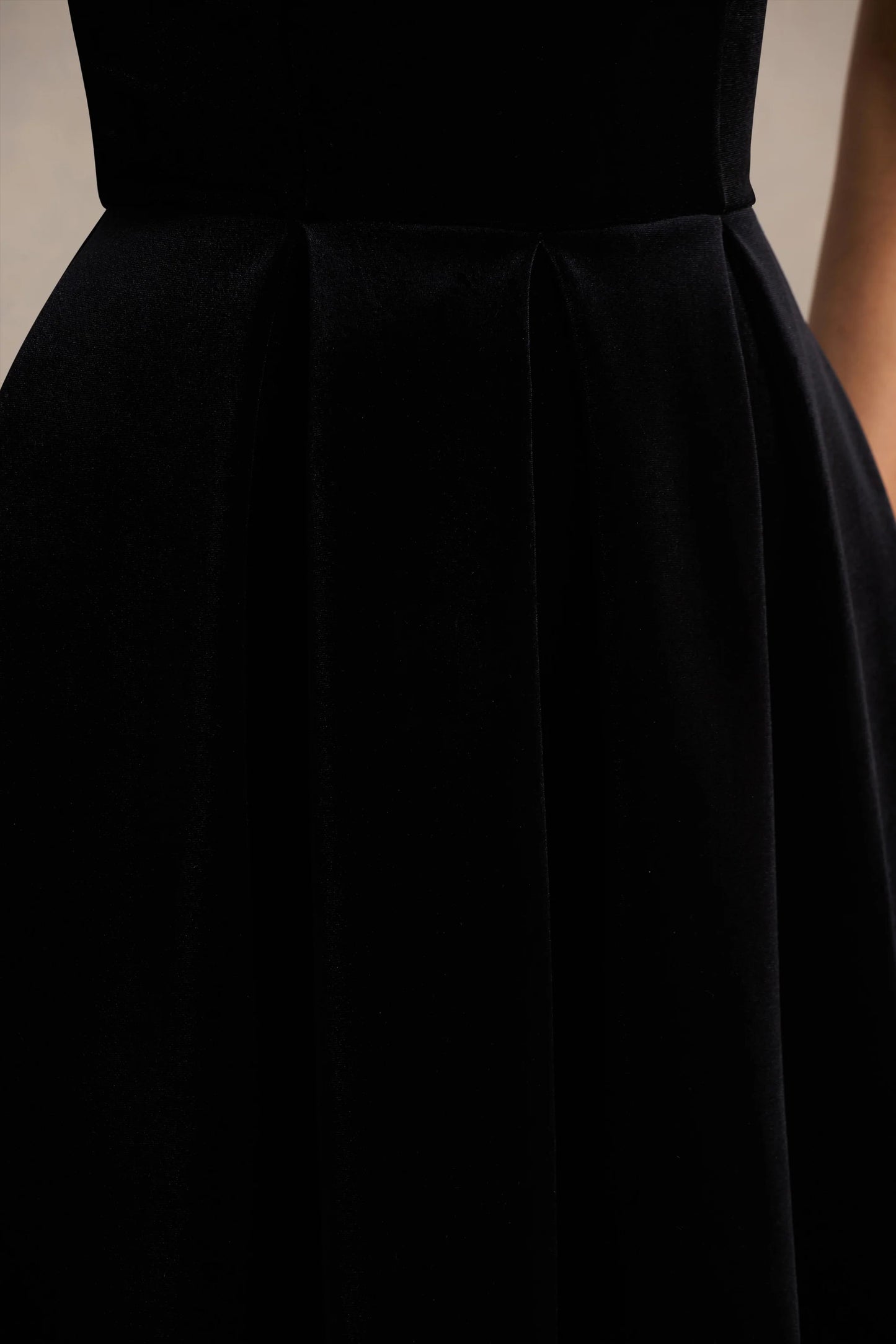 Ablaze Black Velvet Bardot-Neck Midi Dress