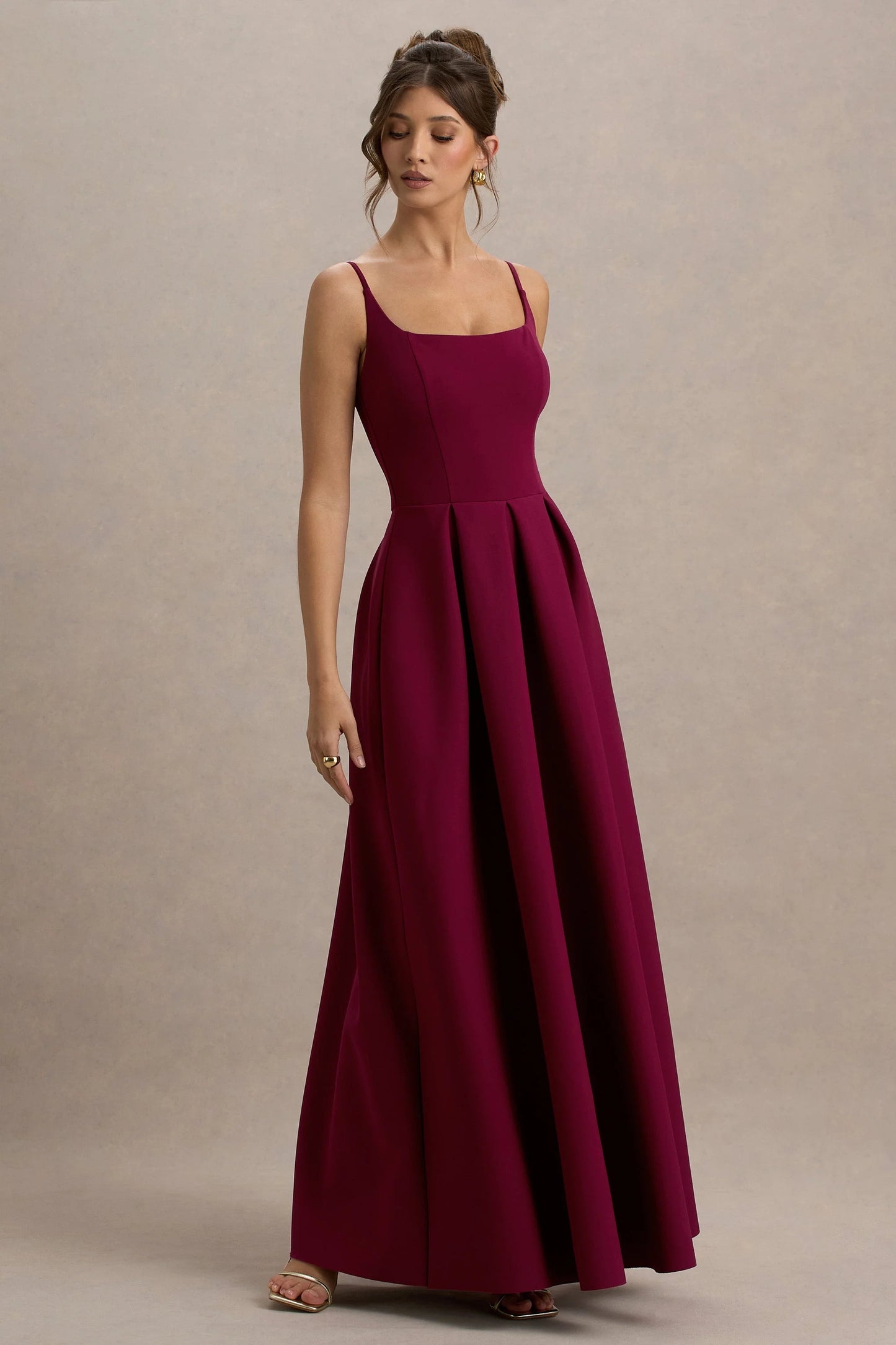Bambina Burgundy Scoop-Neck Pleated Maxi Dress