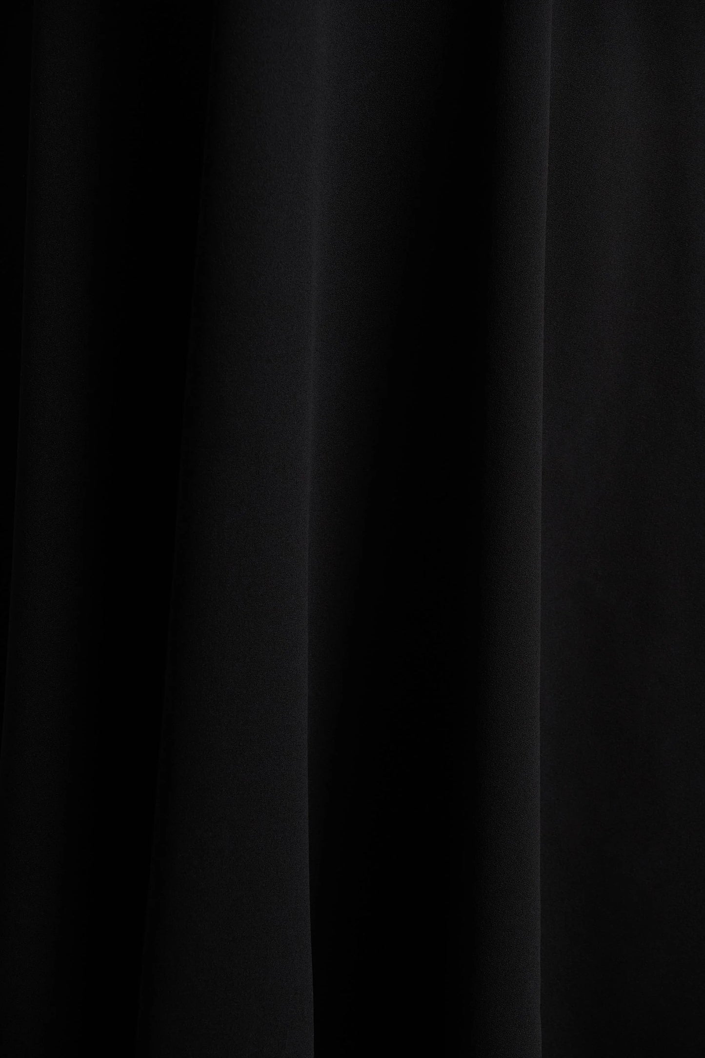 Andromeda Black Sweetheart-Neck Midi Dress