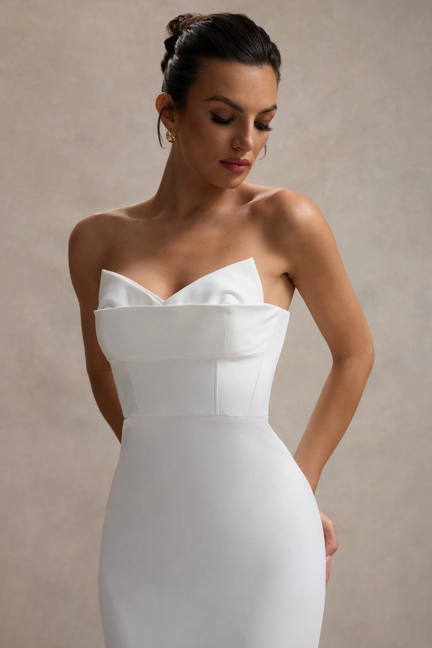 Emmelina White Corset Maxi Dress With Volume Hem