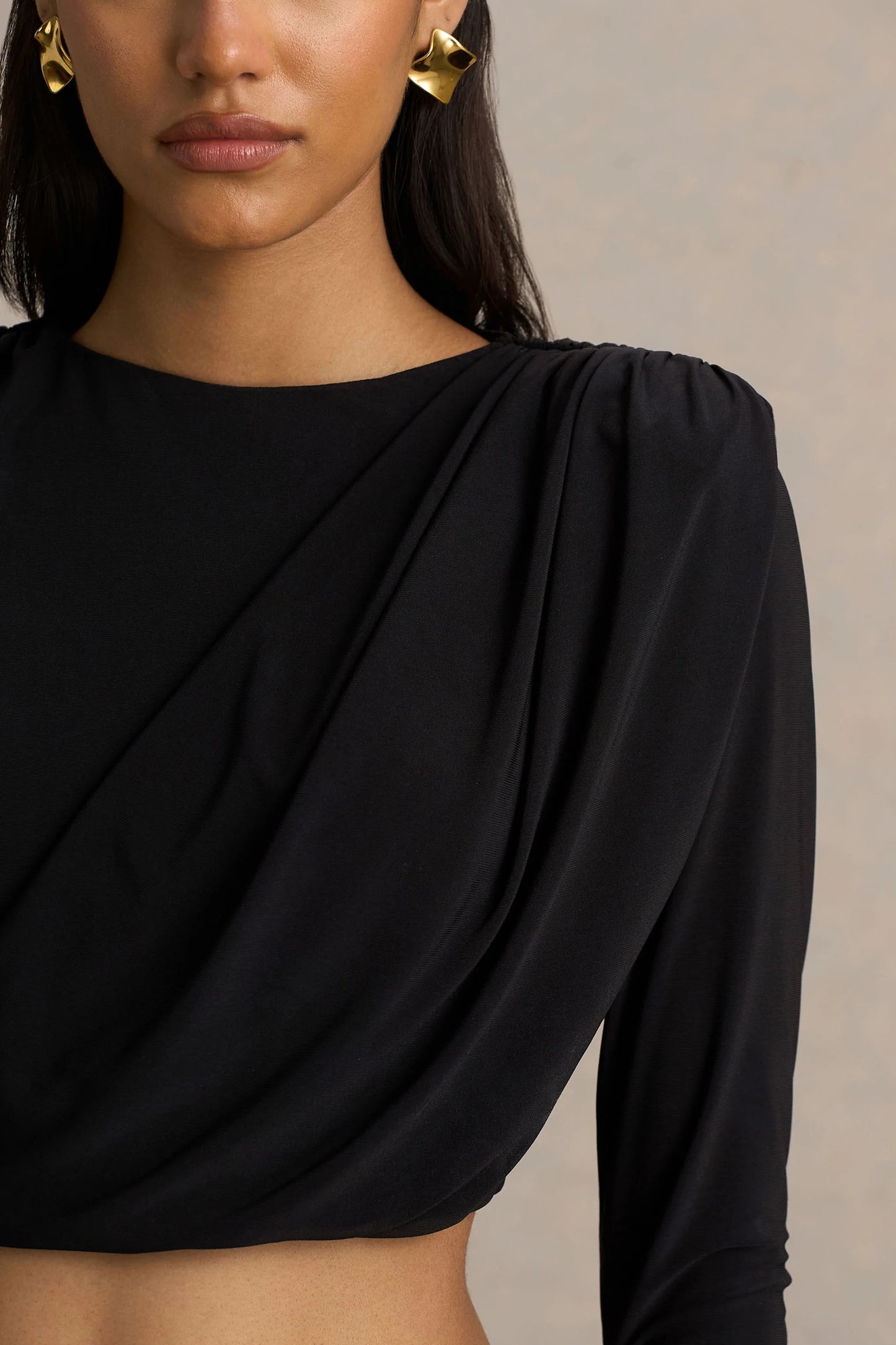 Fluxy Black Long-Sleeved Crop-Top With Ruched Detailing