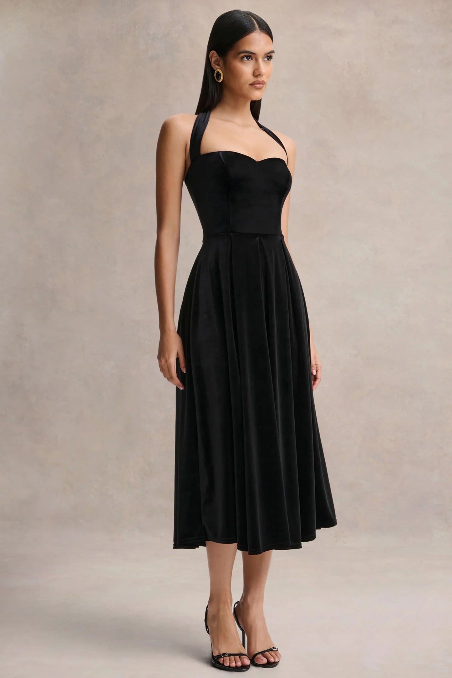Esmeray Black Velvet Sweetheart-Neck Midi Dress