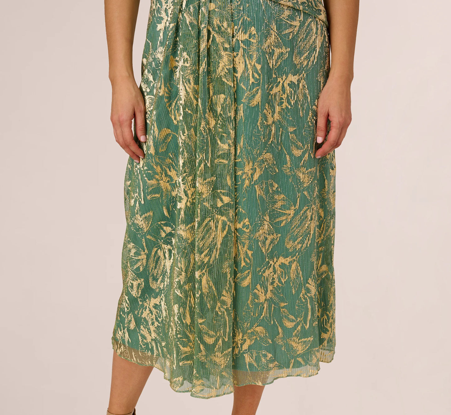Plus Size Sleeveless Metallic Crinkle Midi Dress In Sage Gold