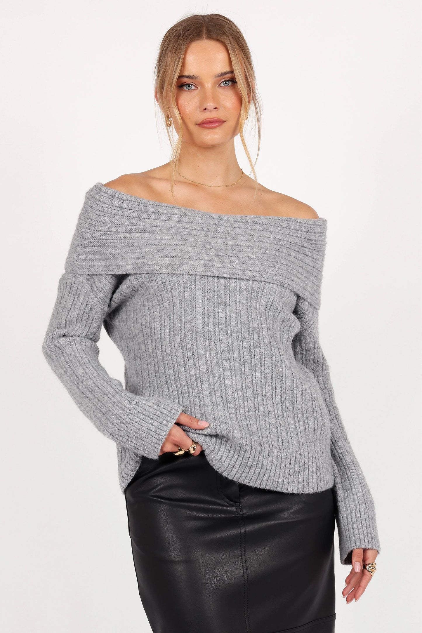 Kenny Off Shoulder Knit Sweater - Grey