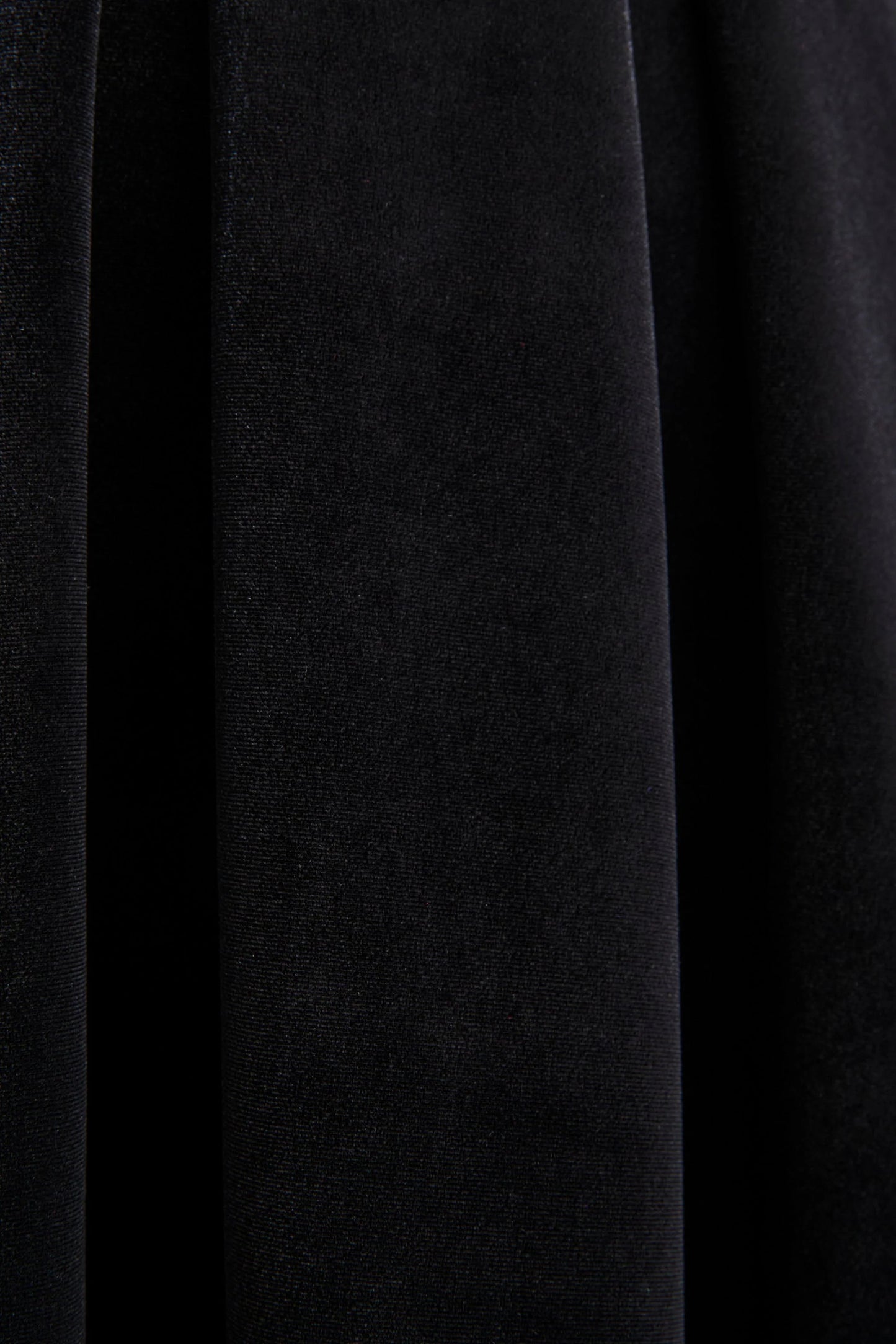 Seraphic Black Velvet Puff-Sleeve Midi Dress