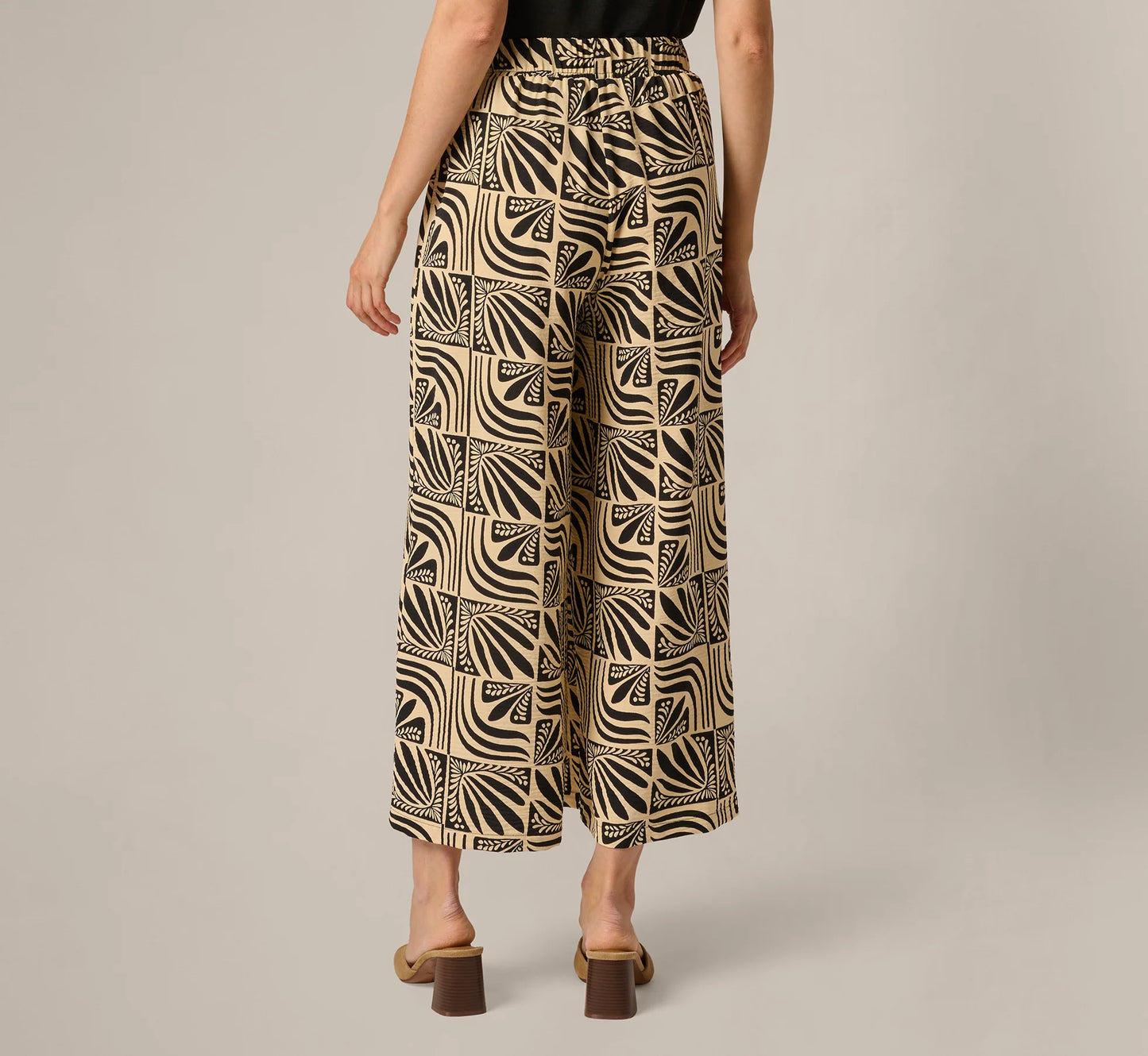 Wide Leg Drawstring Pant In Birch Black Retro Tile
