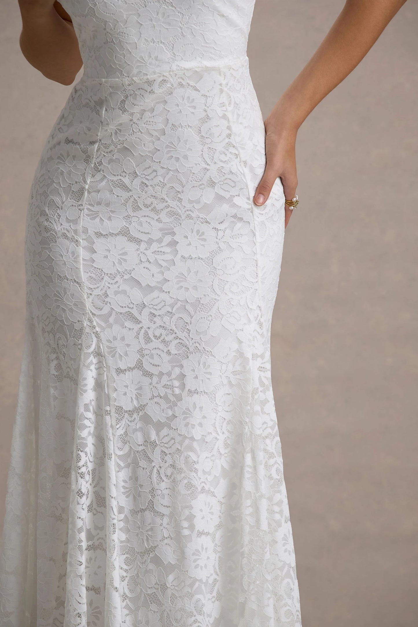Gigou White Lace Asymmetric Maxi Dress