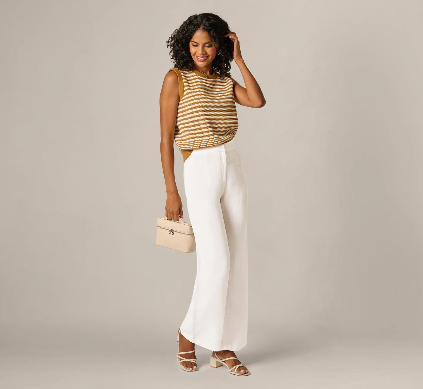 Textured Pullover Sweater Vest In Camel Ivory