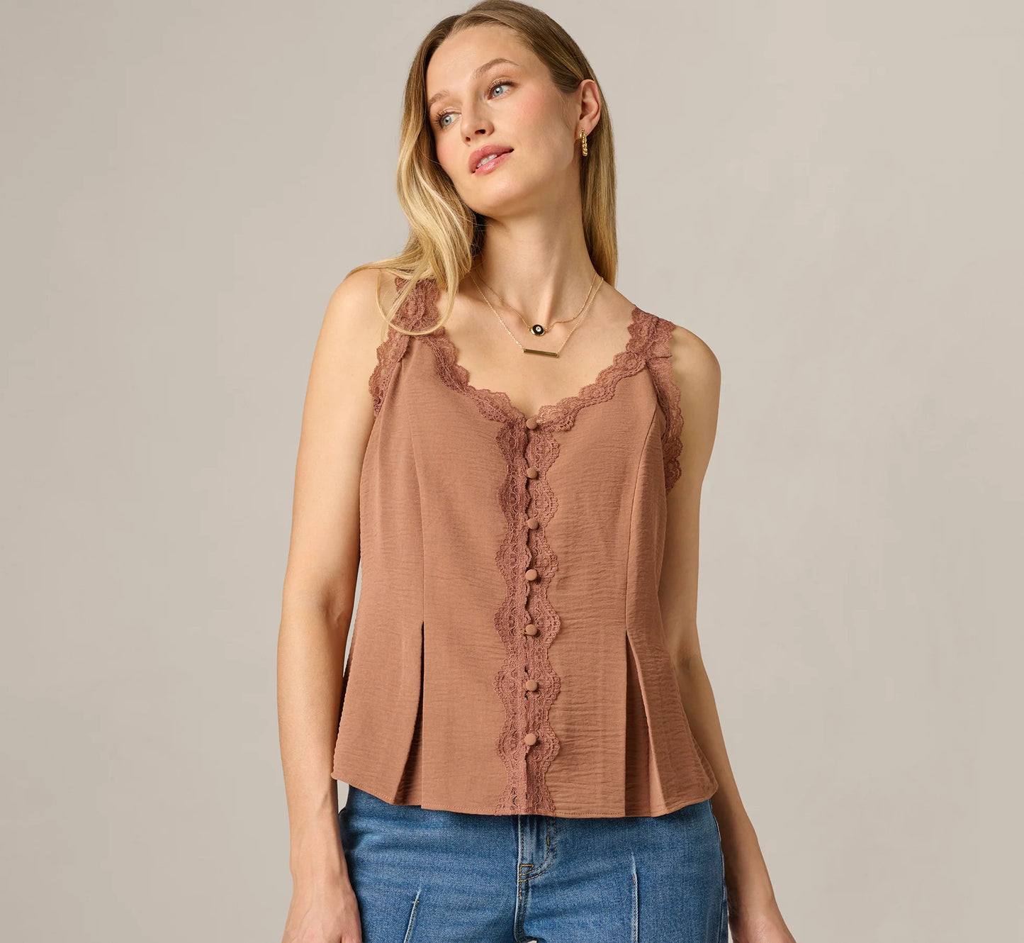 Pleated Lace Trim Tank Top In Acorn